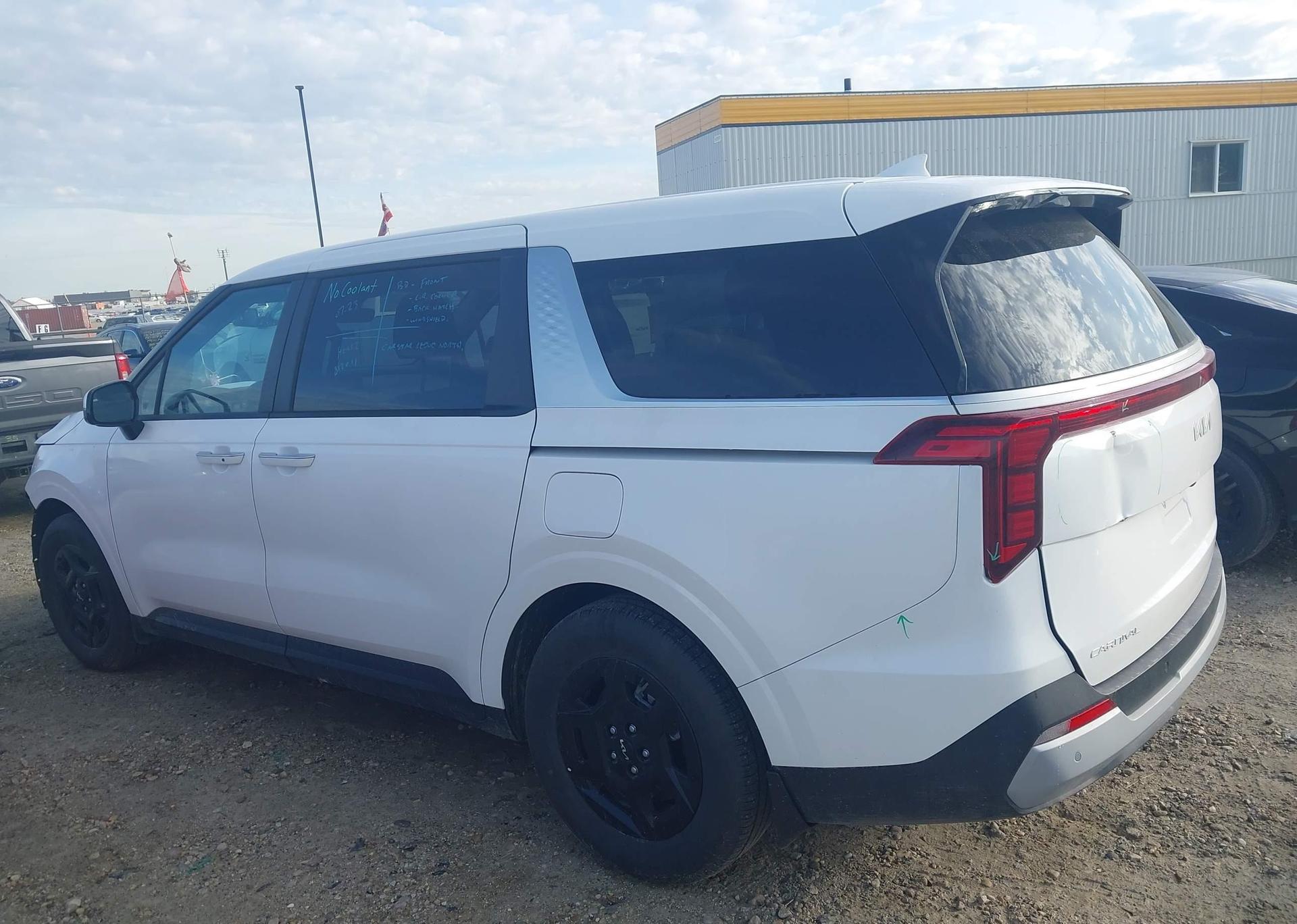 2025 KIA CARNIVAL LX