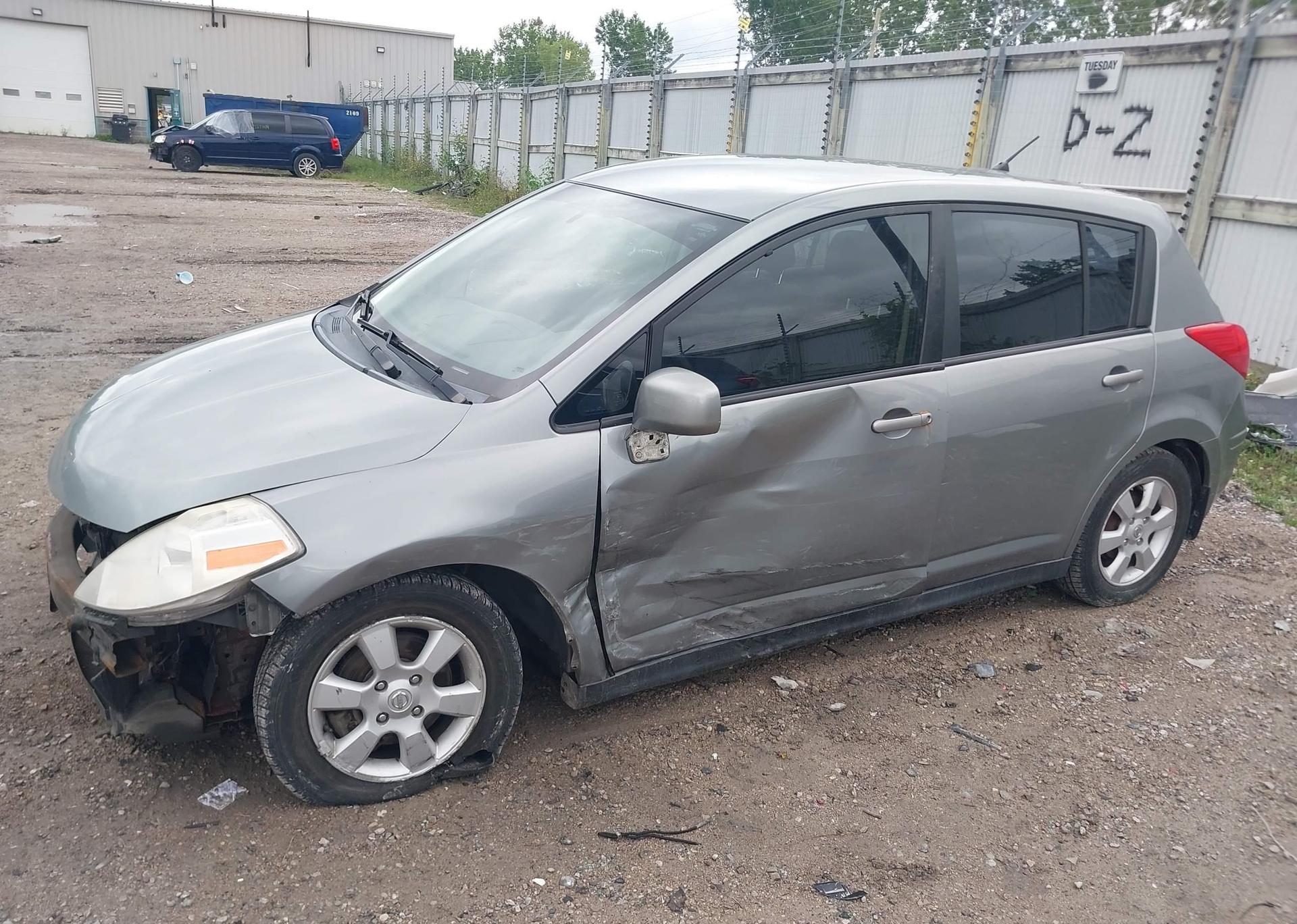2007 NISSAN VERSA S