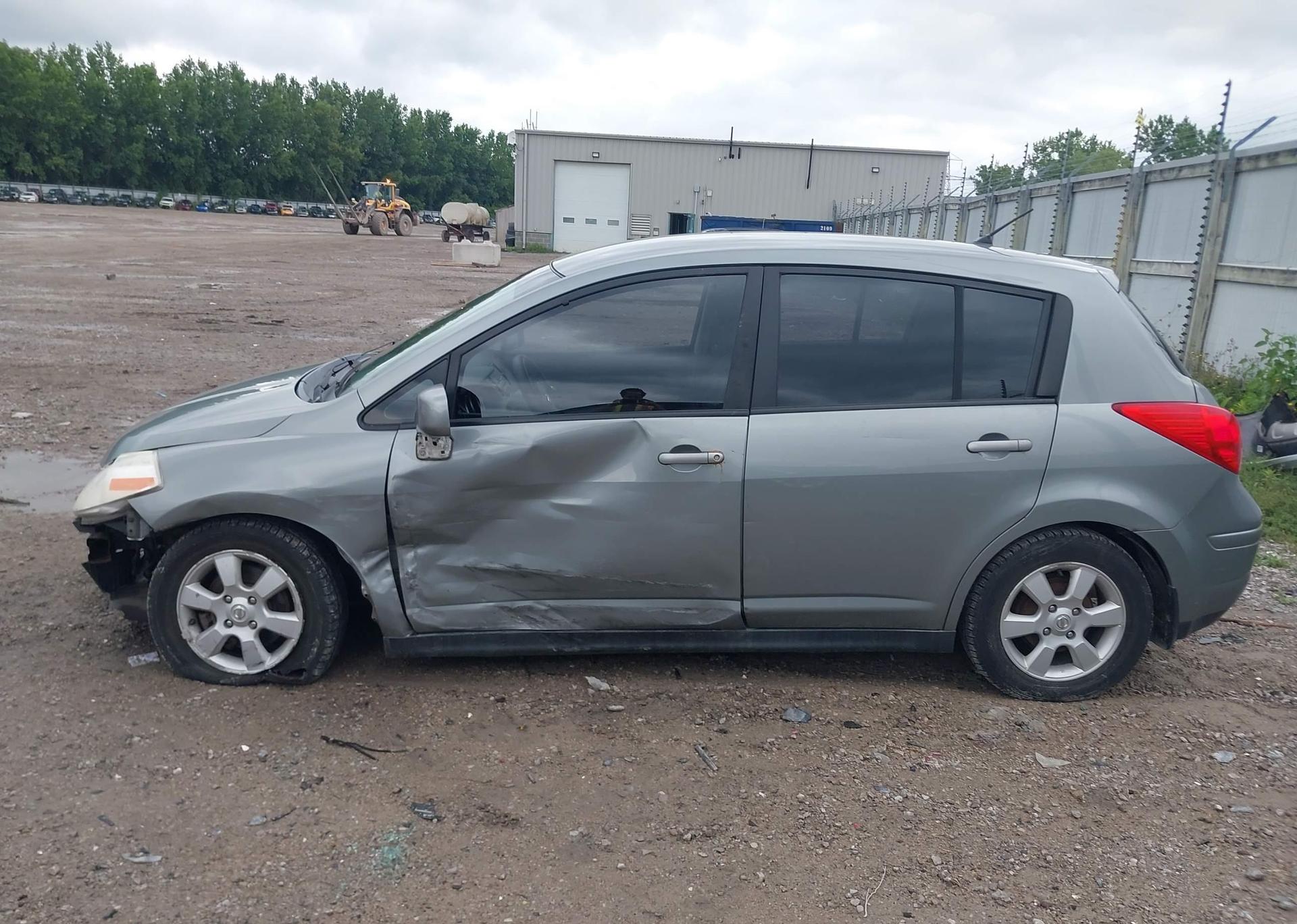 2007 NISSAN VERSA S