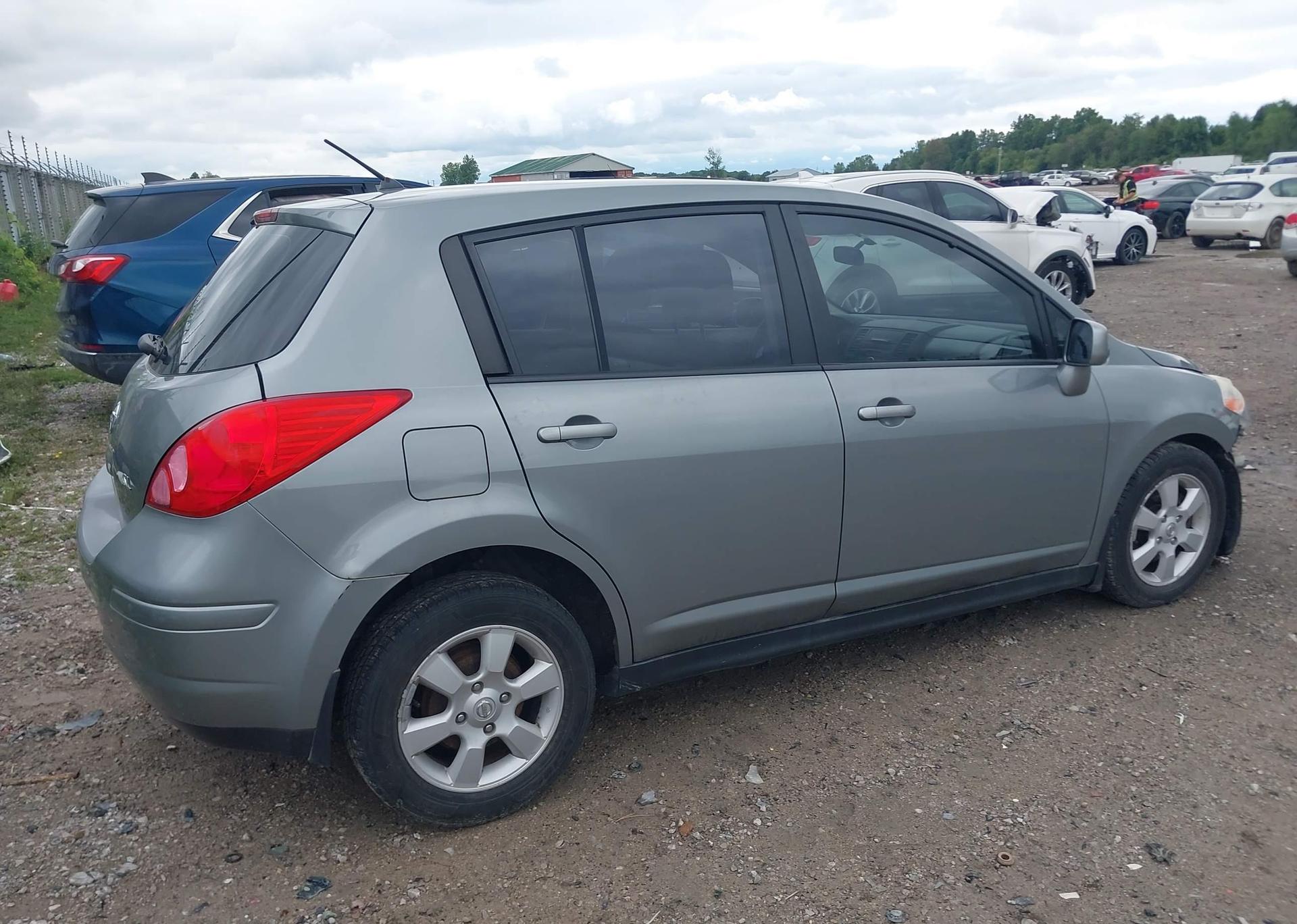 2007 NISSAN VERSA S