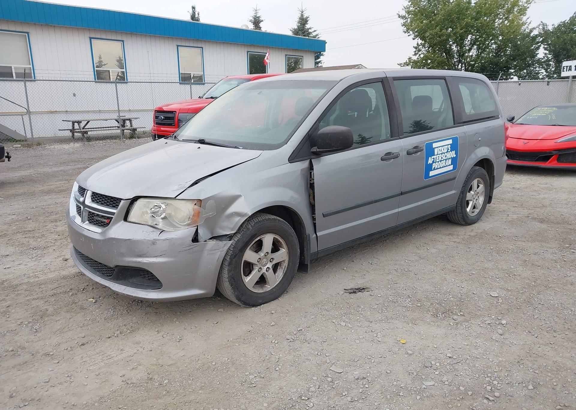 2013 DODGE GRAND CARAVAN SE