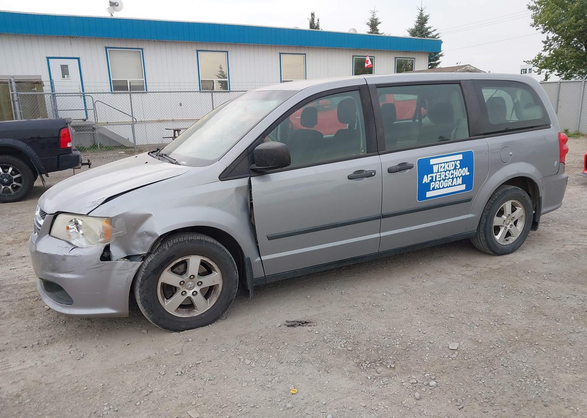 2013 DODGE GRAND CARAVAN SE