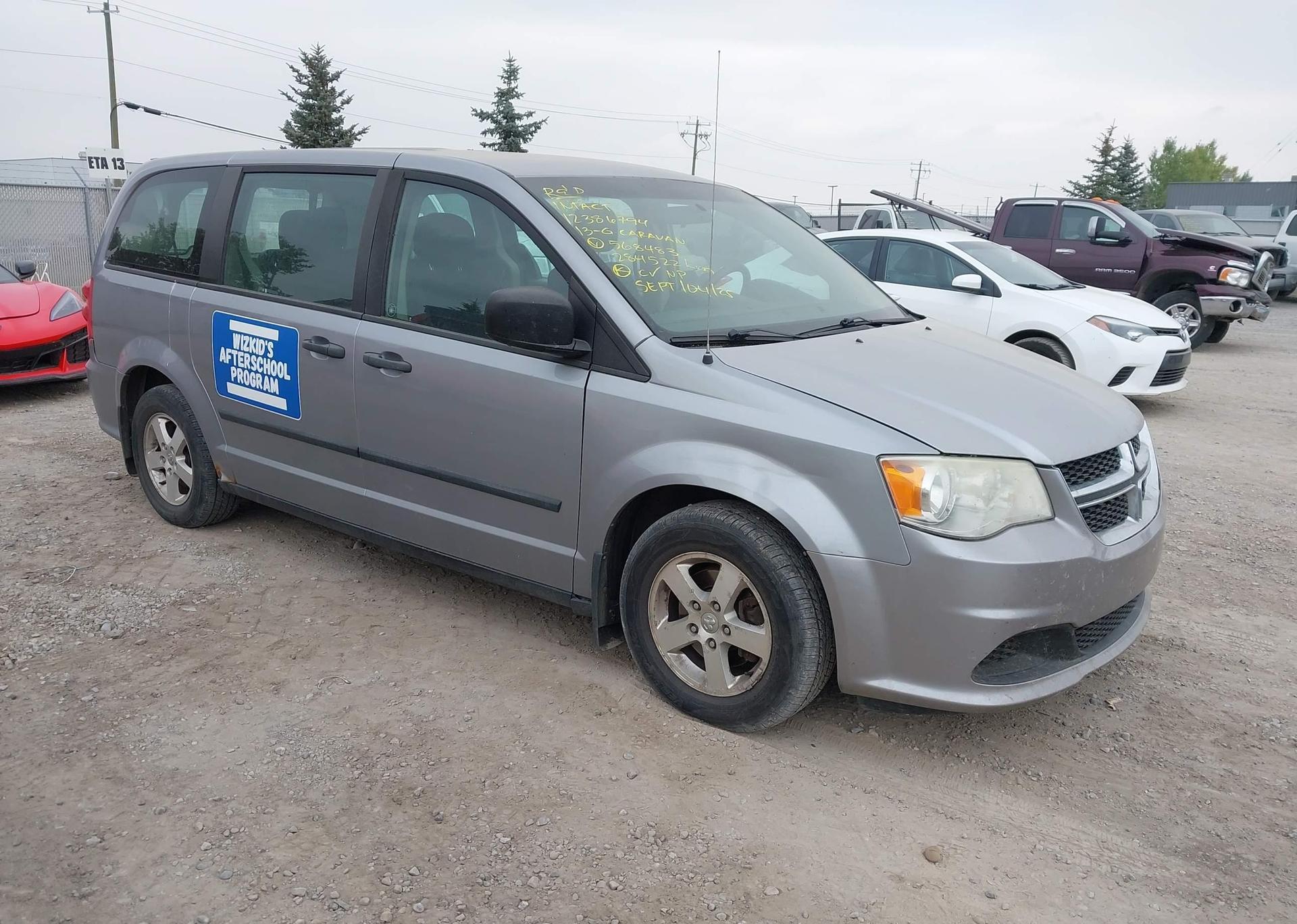 2013 DODGE GRAND CARAVAN SE