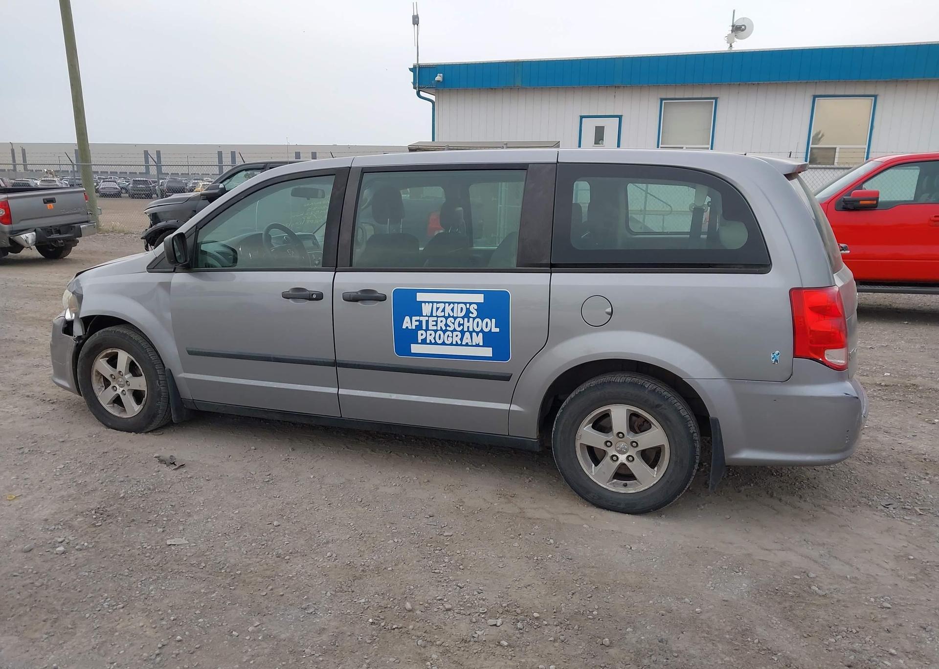 2013 DODGE GRAND CARAVAN SE