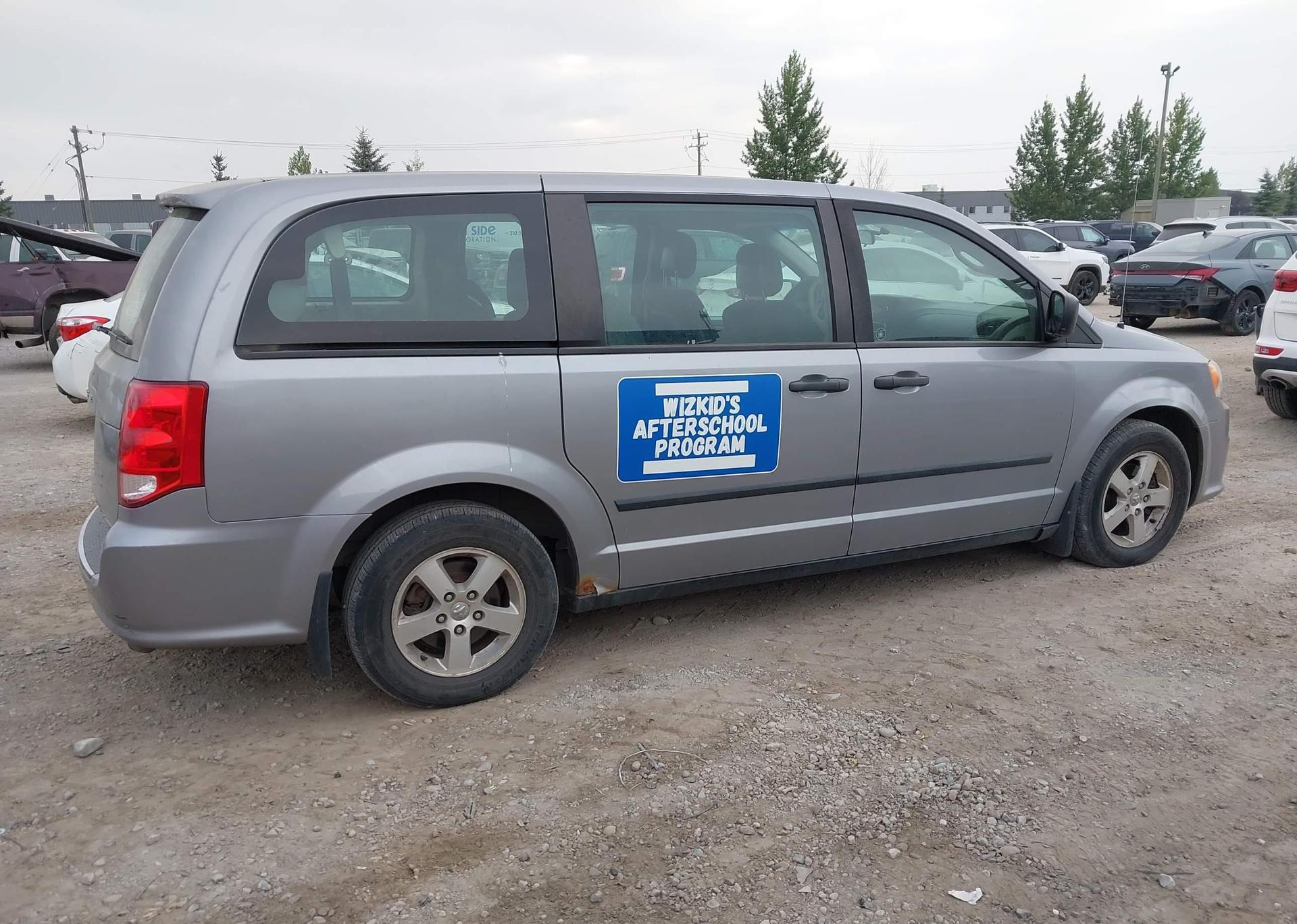 2013 DODGE GRAND CARAVAN SE