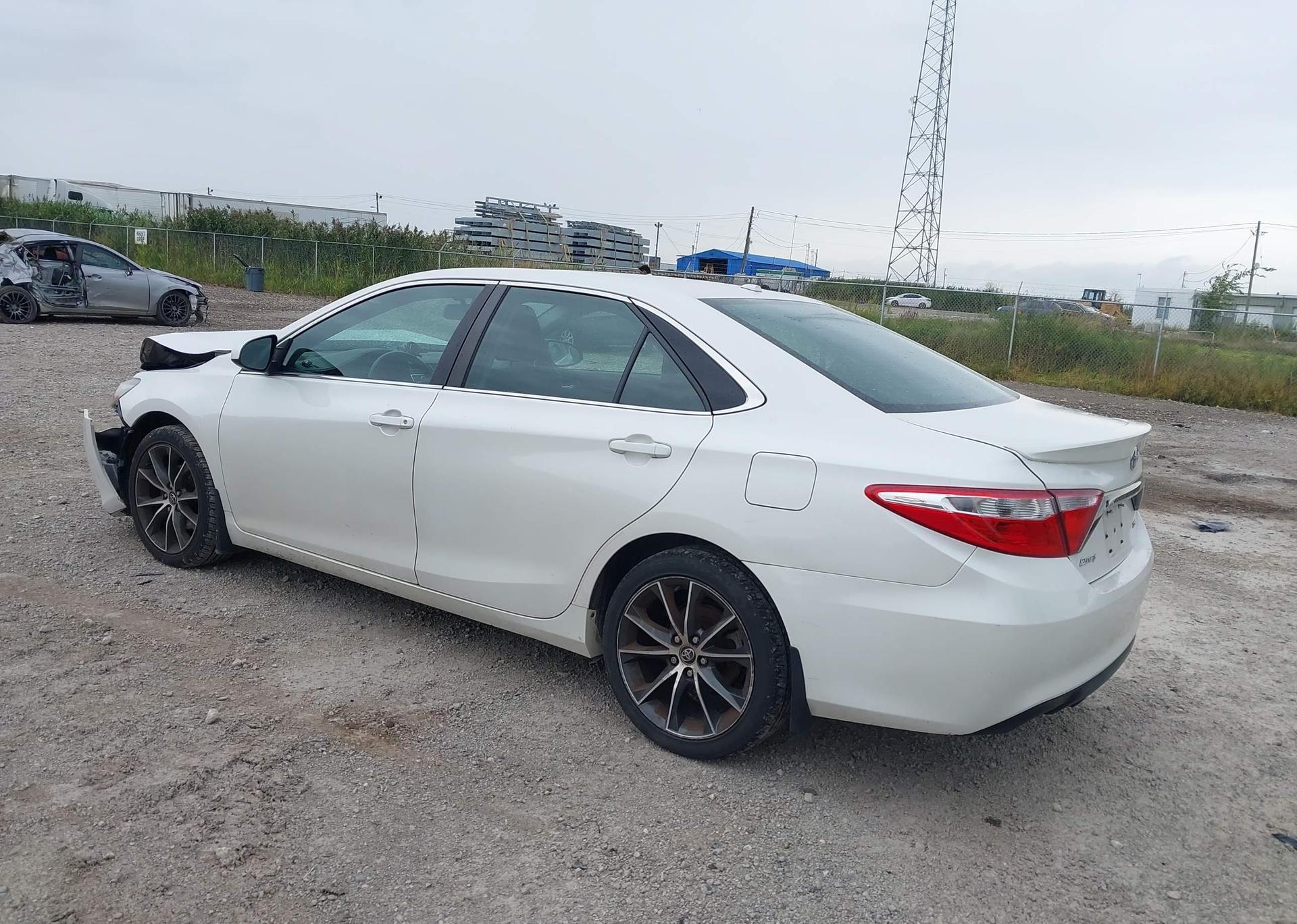 2015 TOYOTA CAMRY XSE