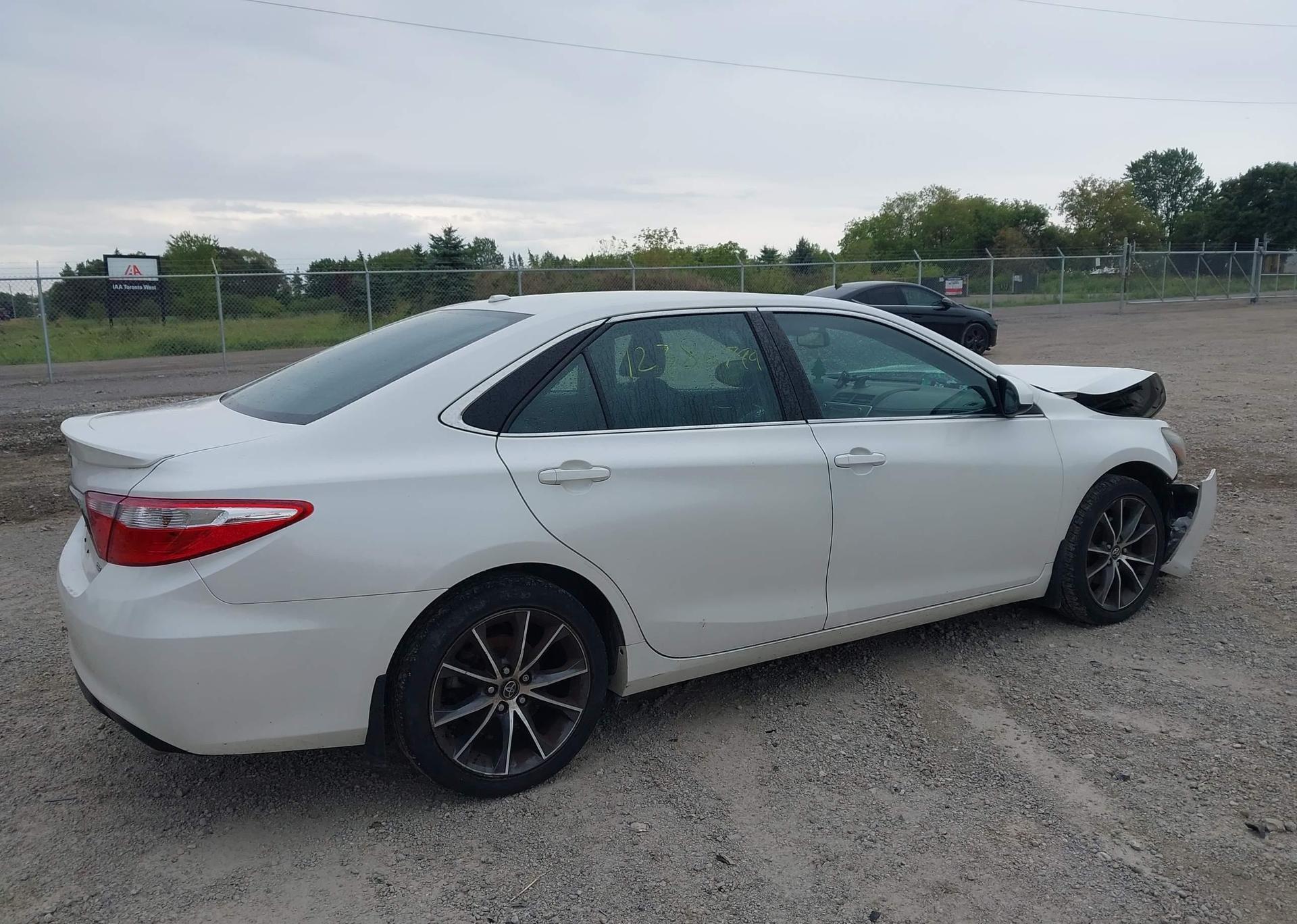 2015 TOYOTA CAMRY XSE