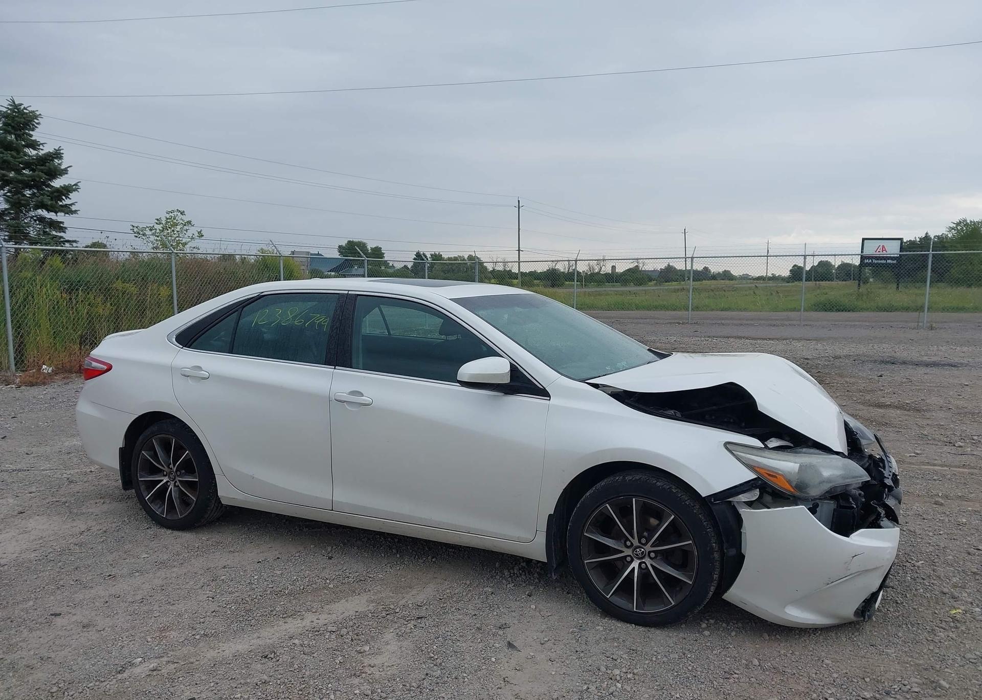 2015 TOYOTA CAMRY XSE