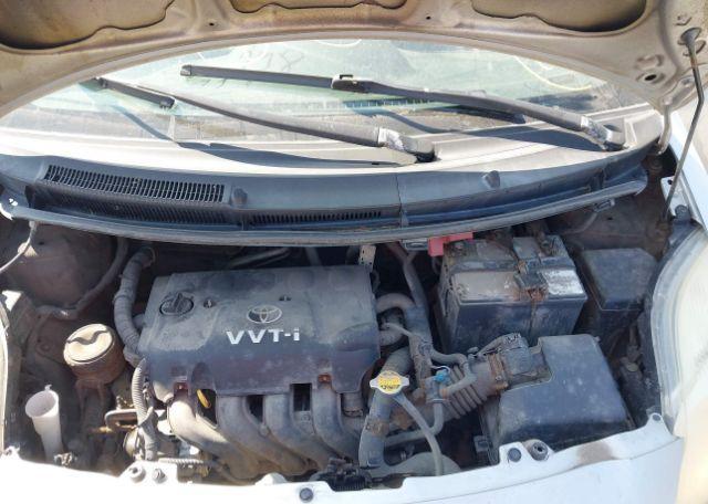 2010 TOYOTA YARIS LE