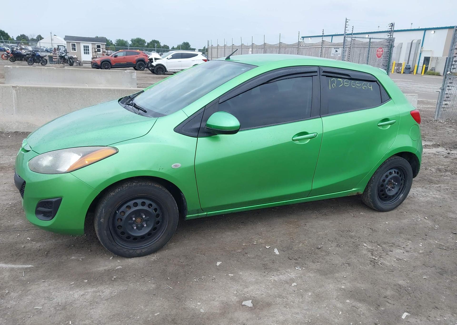 2013 MAZDA MAZDA2 GX