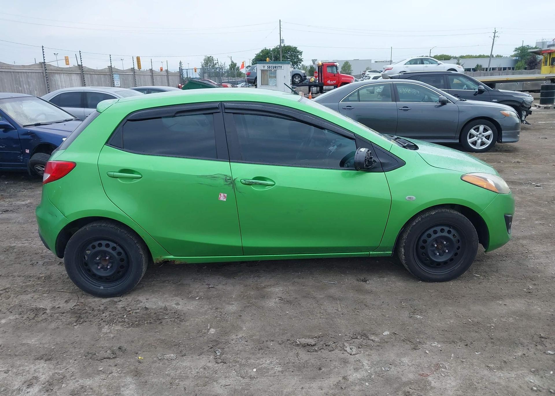 2013 MAZDA MAZDA2 GX