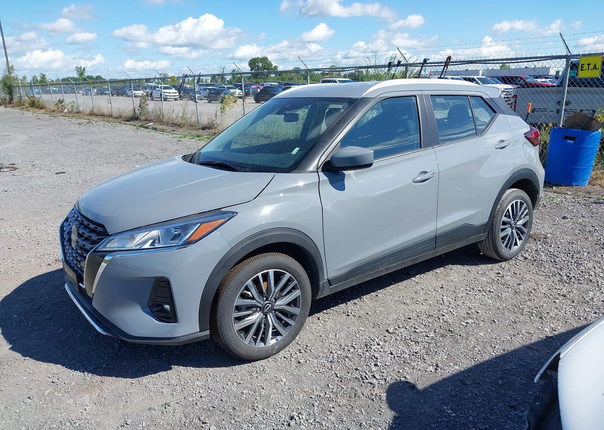 2025 NISSAN KICKS PLAY SV