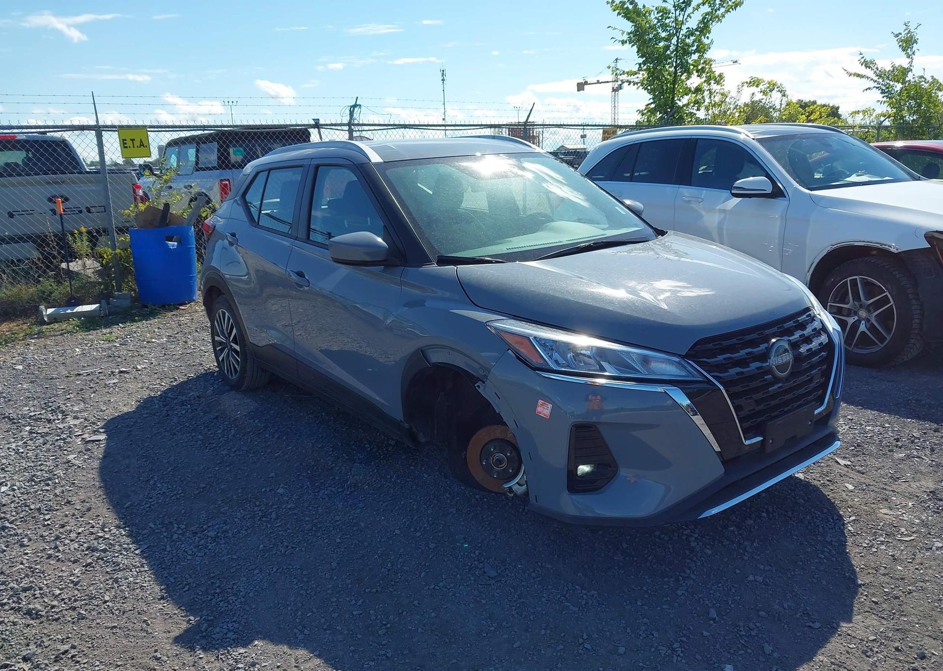 2025 NISSAN KICKS PLAY SV