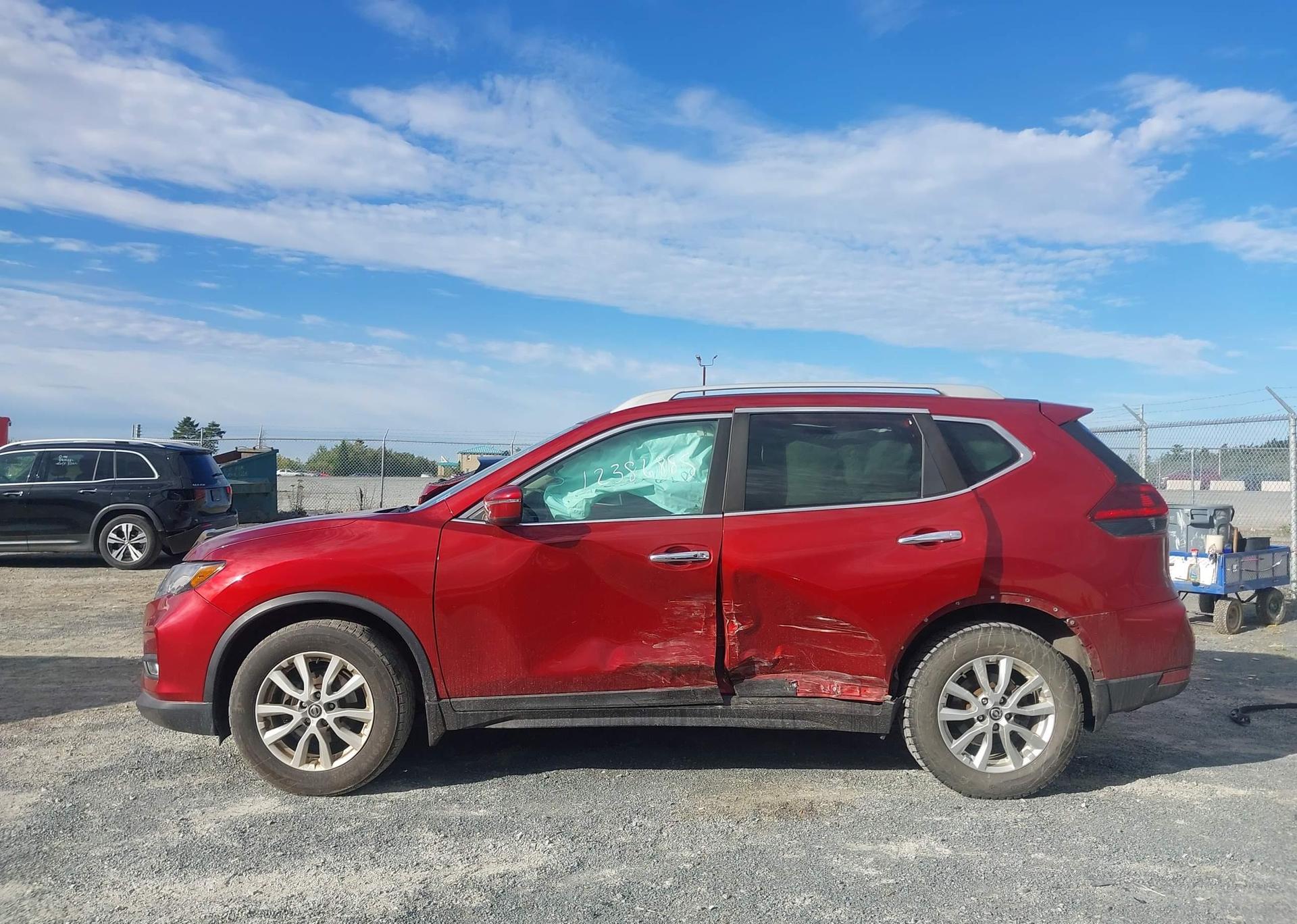 2018 NISSAN ROGUE S