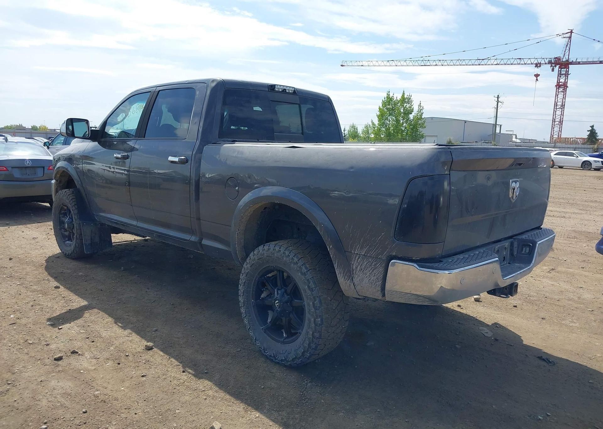 2016 RAM 3500 LARAMIE