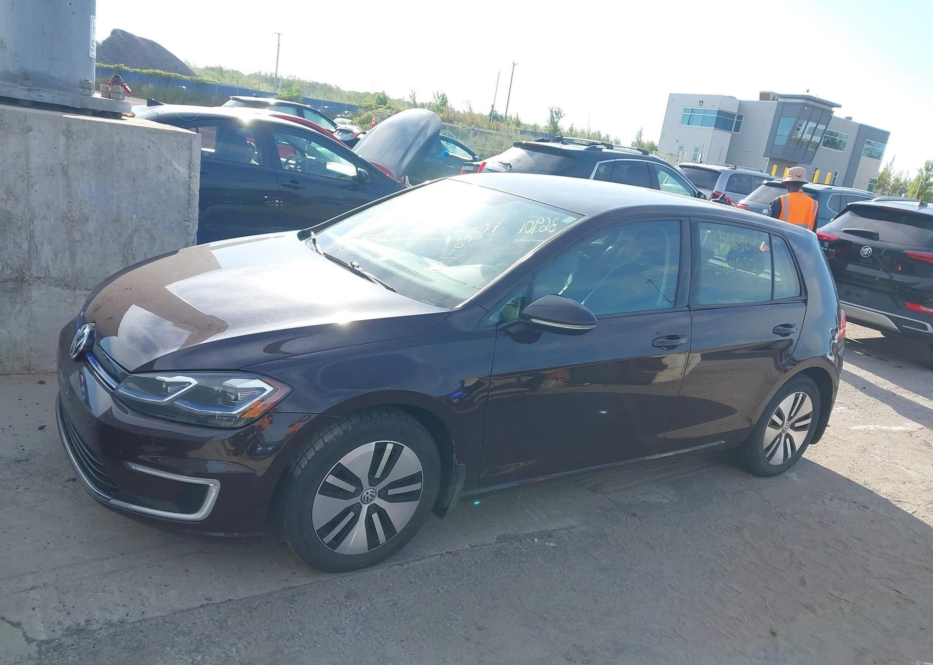 2018 VOLKSWAGEN E-GOLF SEL PREMIUM