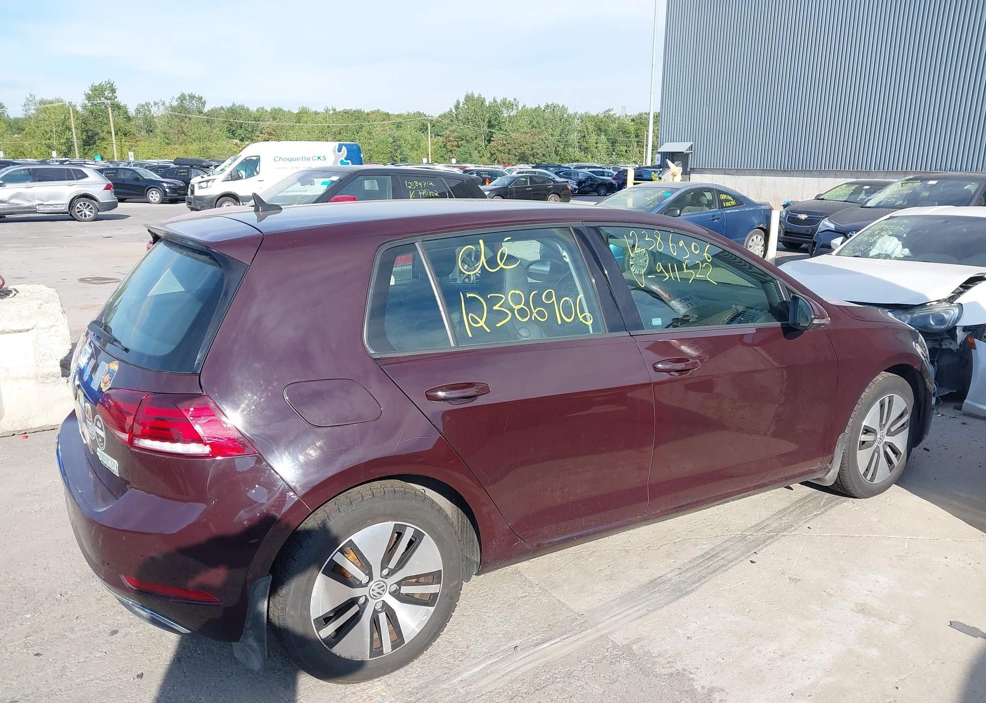 2018 VOLKSWAGEN E-GOLF SEL PREMIUM