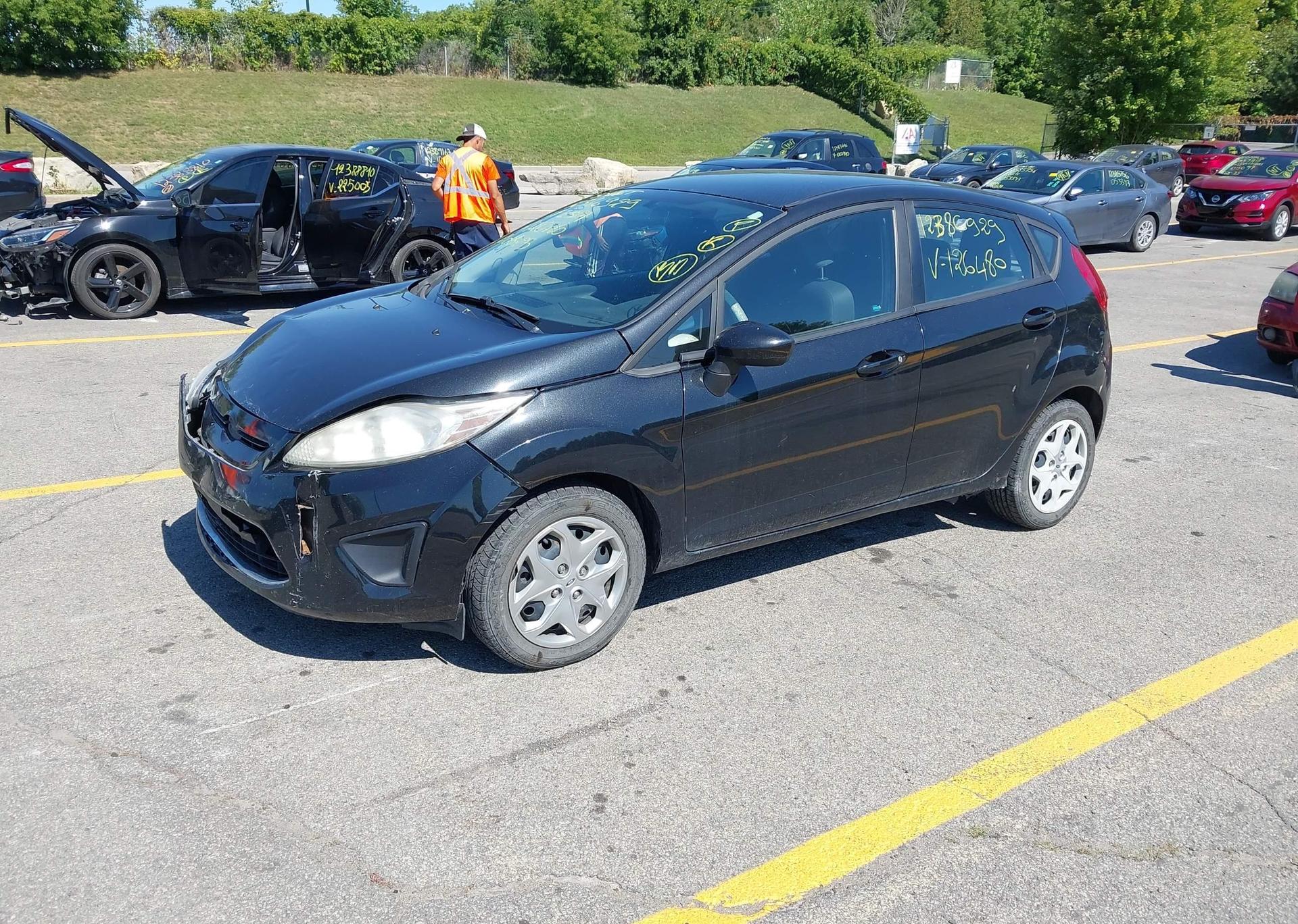 2011 FORD FIESTA SE