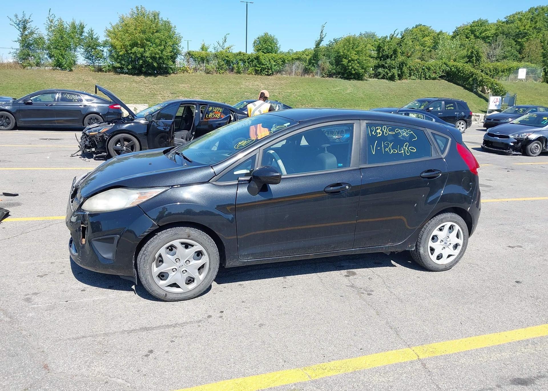 2011 FORD FIESTA SE