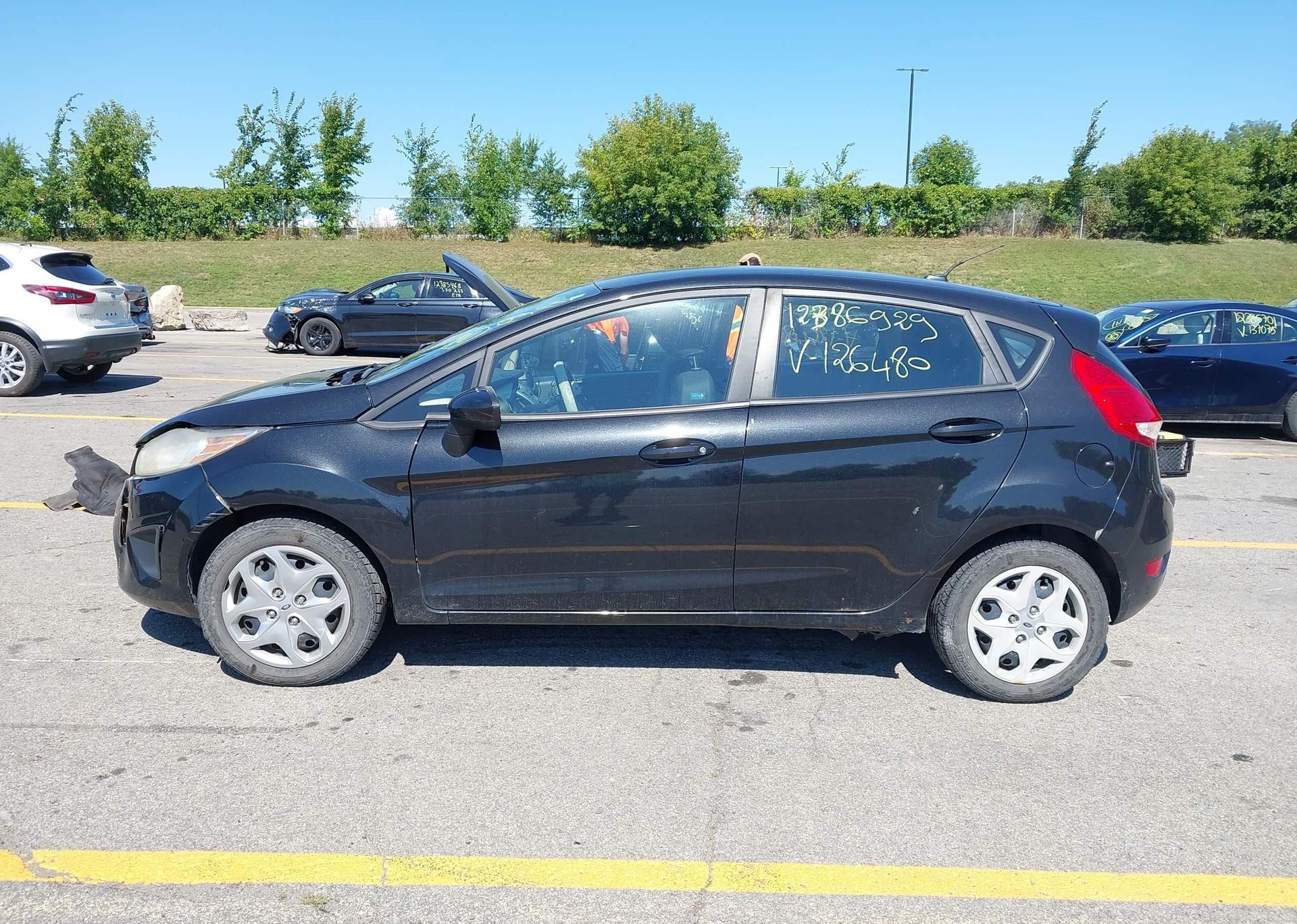 2011 FORD FIESTA SE