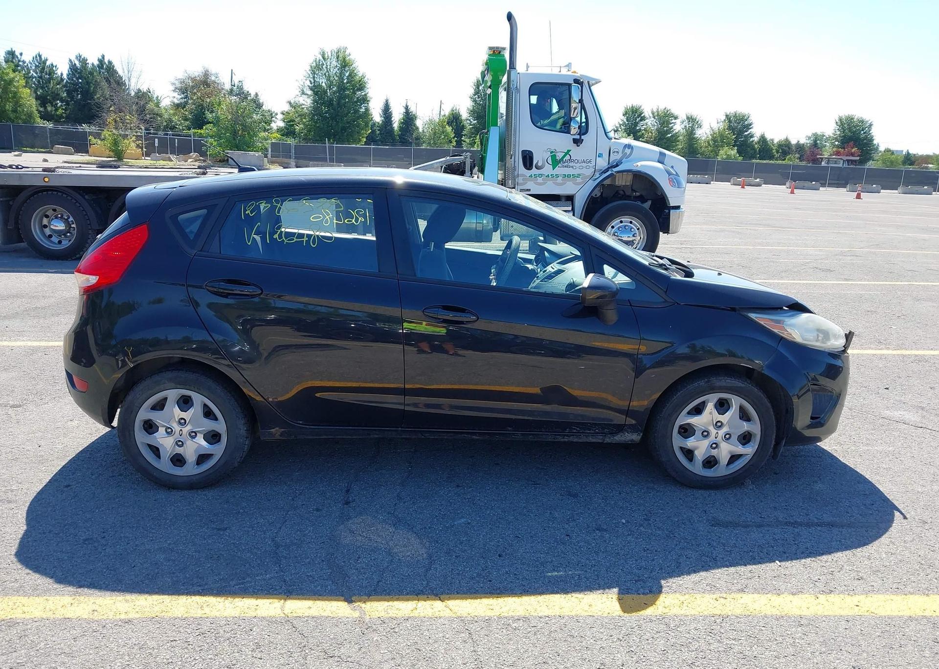 2011 FORD FIESTA SE