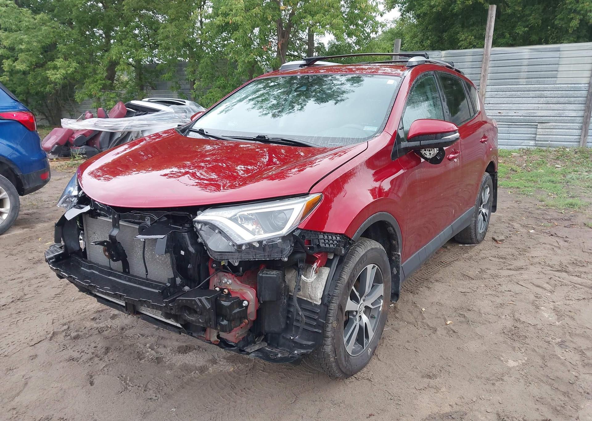 2018 TOYOTA RAV4 LE