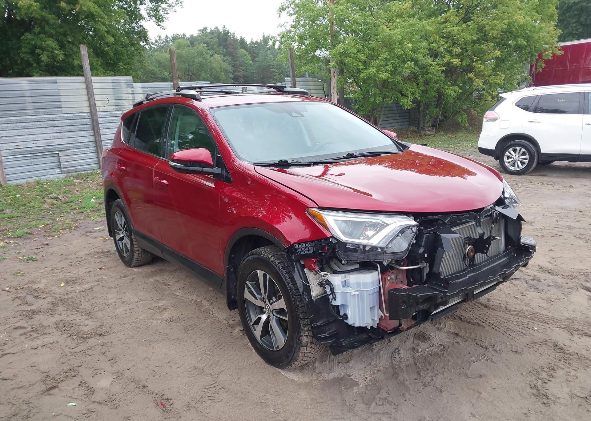 2018 TOYOTA RAV4 LE
