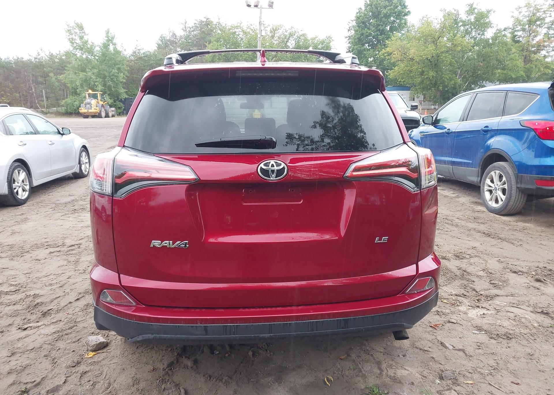 2018 TOYOTA RAV4 LE