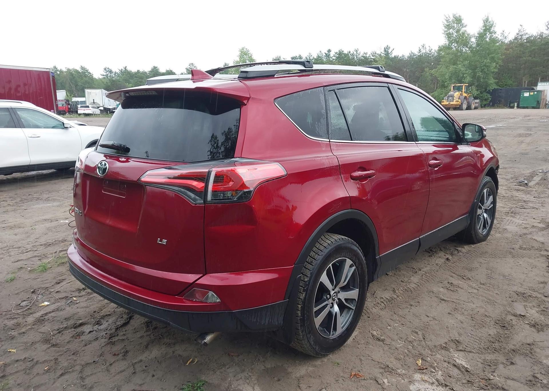 2018 TOYOTA RAV4 LE
