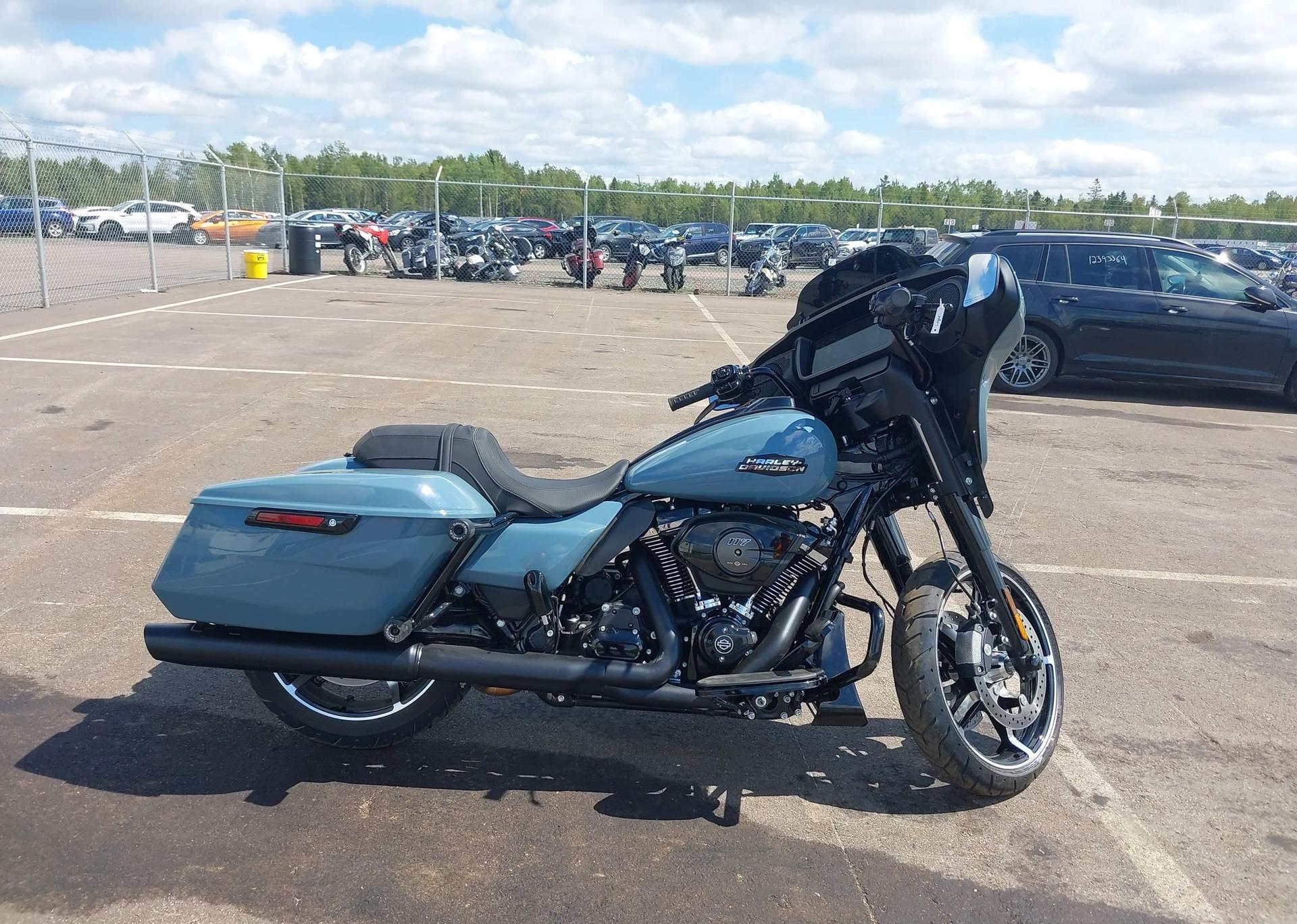 2024 HARLEY-DAVIDSON FLHX