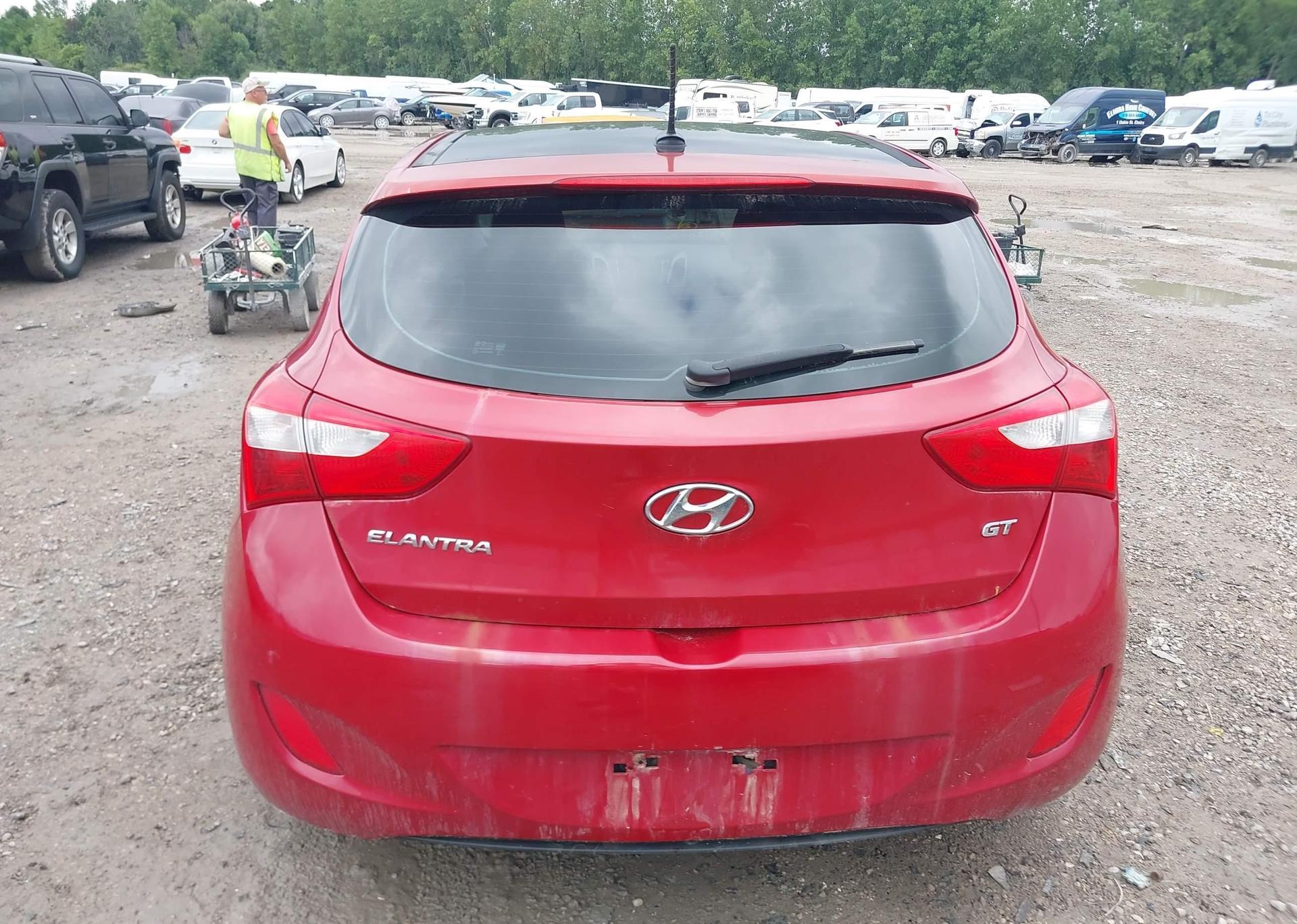 2013 HYUNDAI ELANTRA GT SE