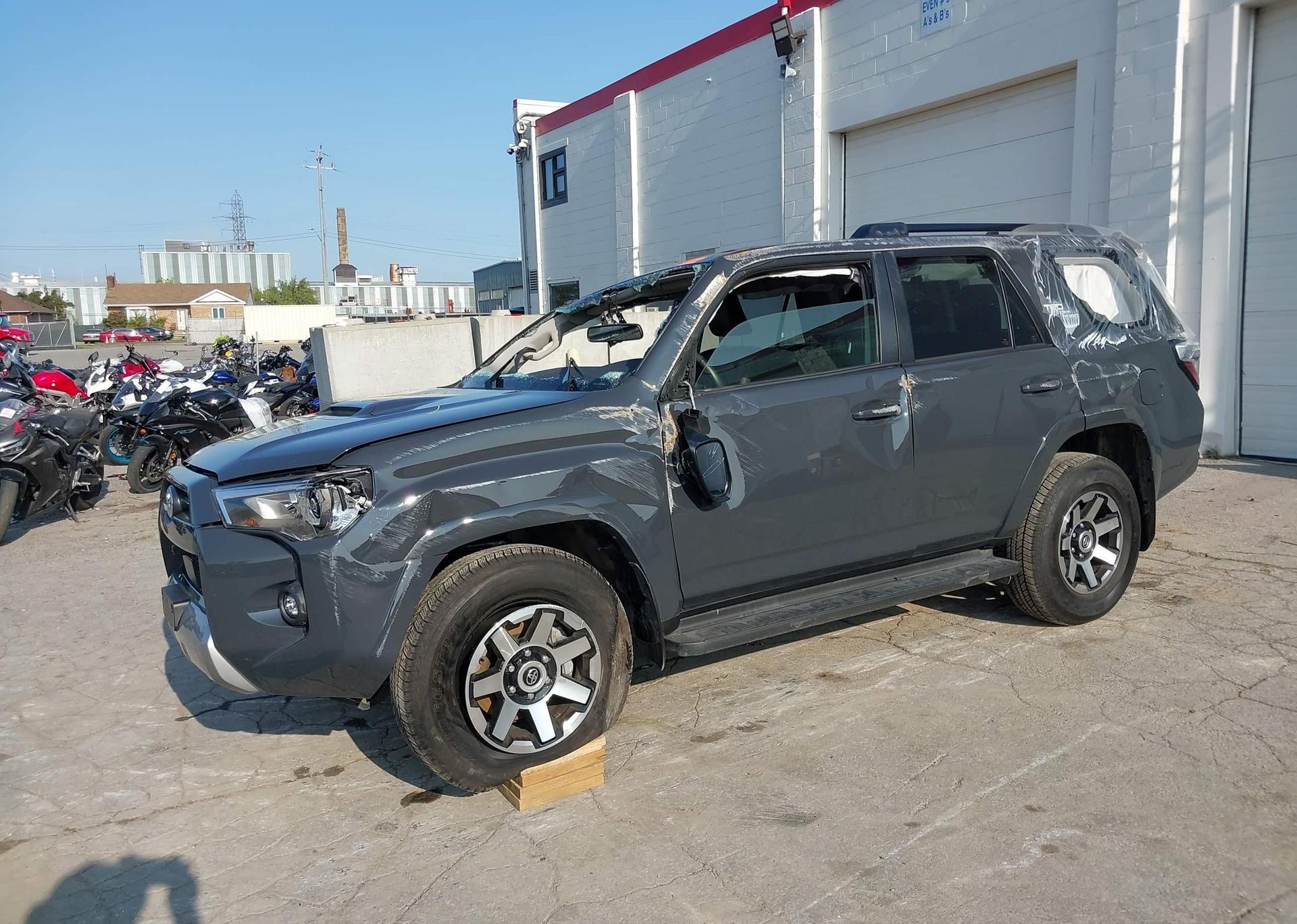 2024 TOYOTA 4RUNNER