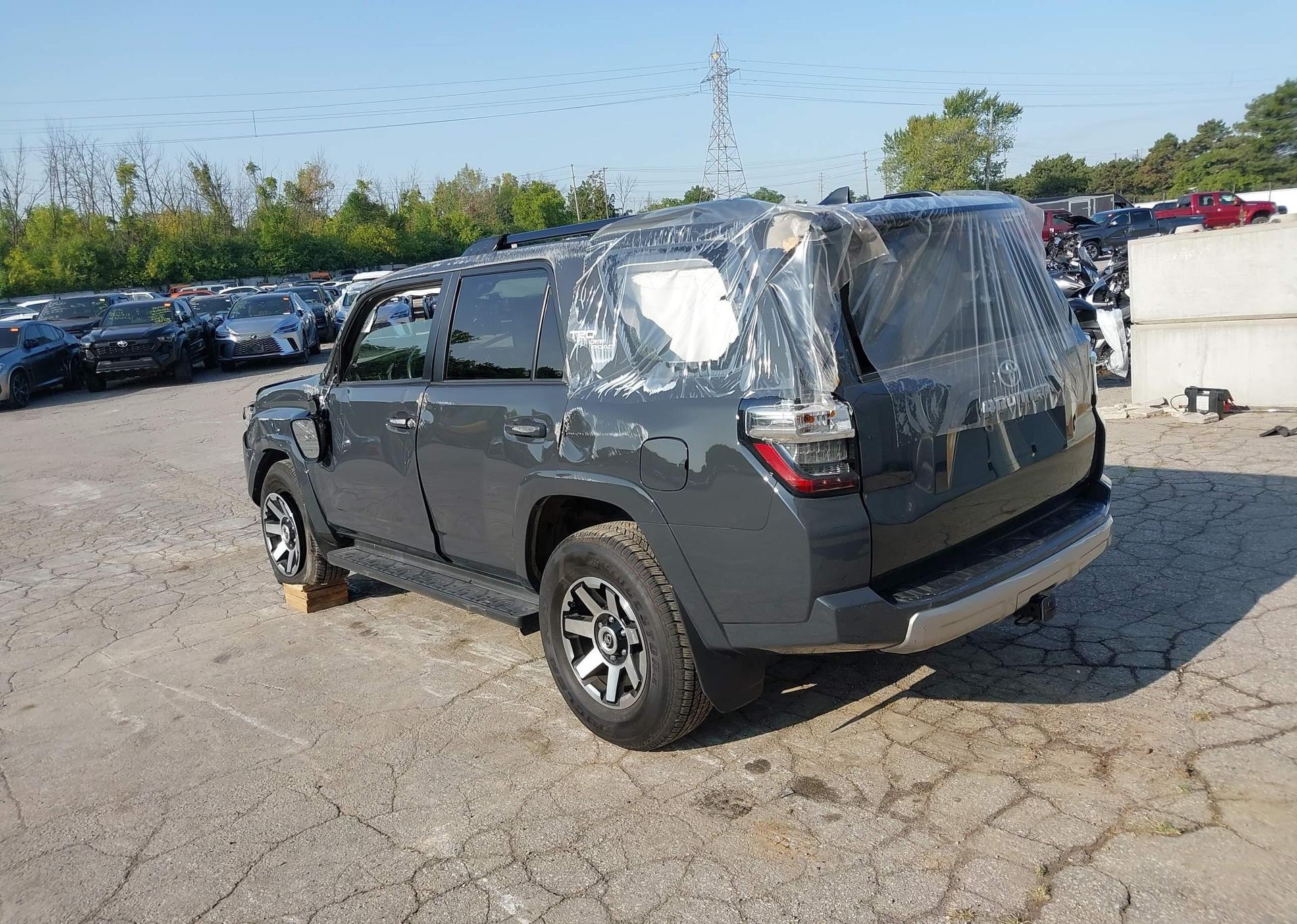 2024 TOYOTA 4RUNNER