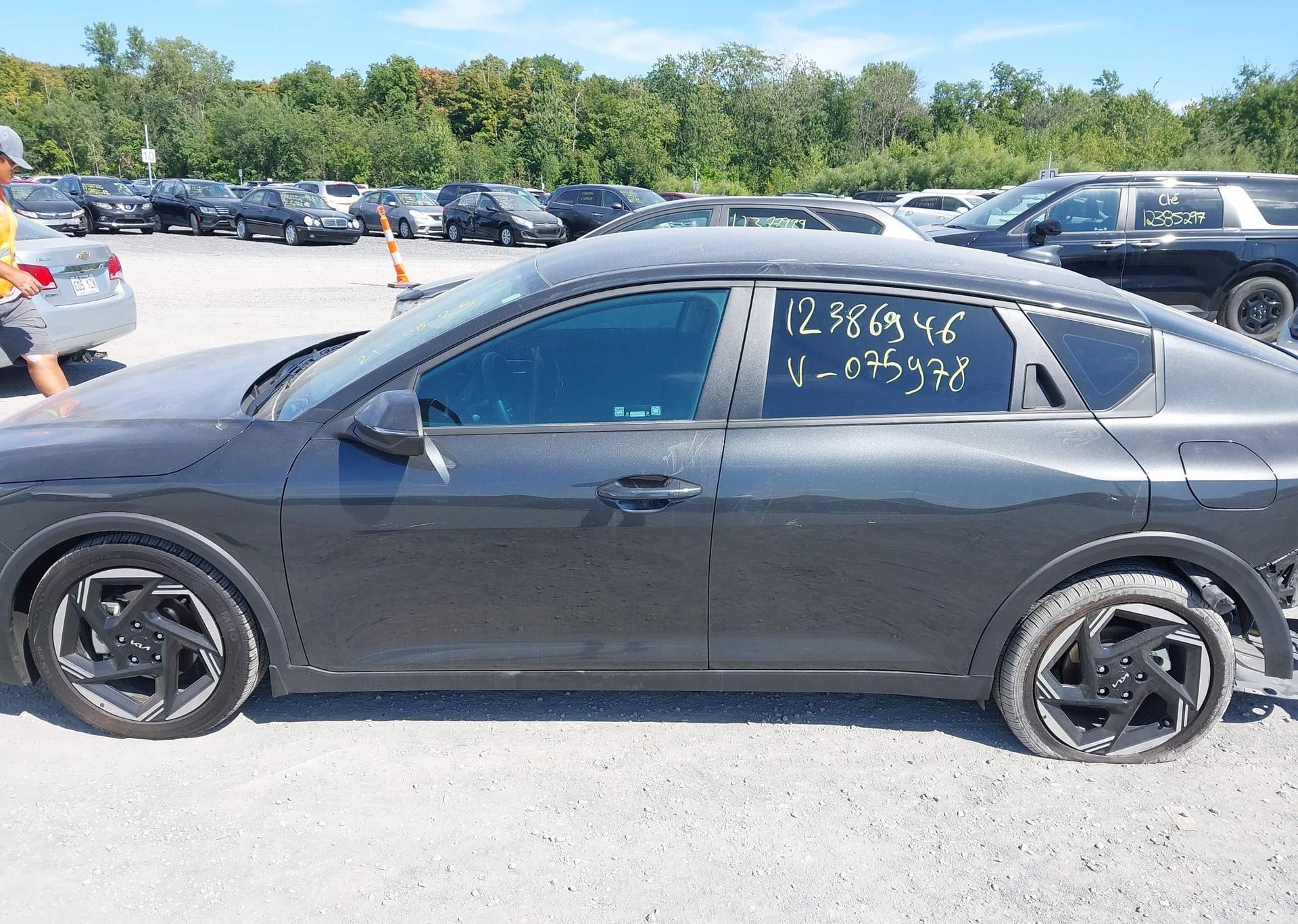 2025 KIA K4 EX