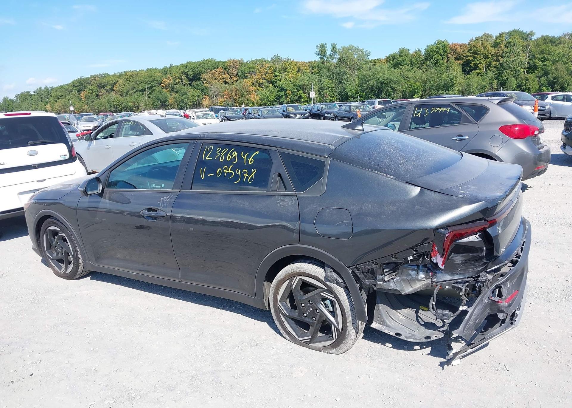 2025 KIA K4 EX
