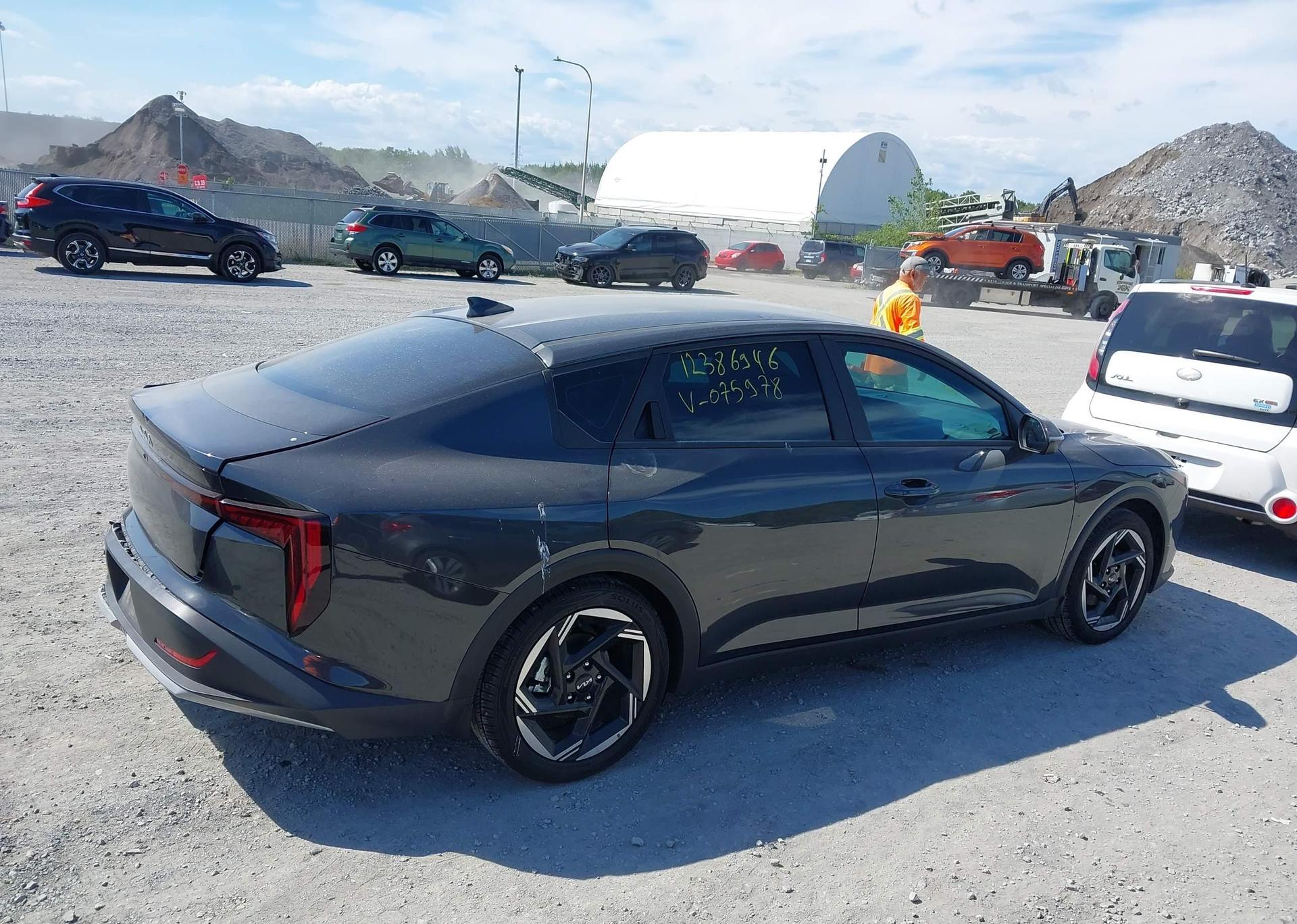 2025 KIA K4 EX