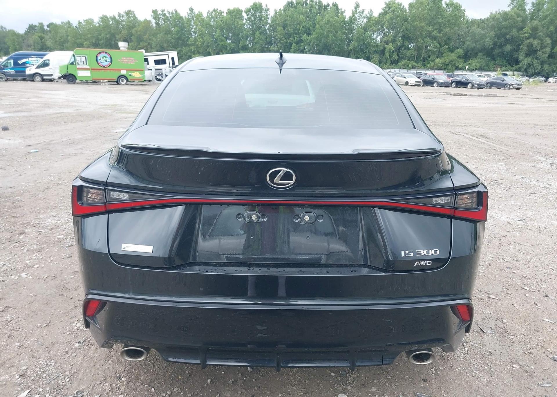 2021 LEXUS IS 300