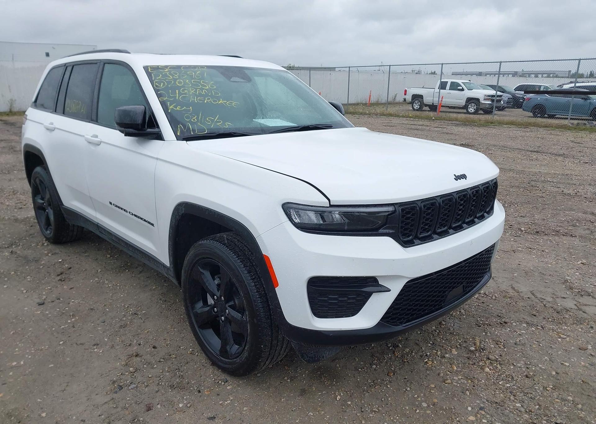 2024 JEEP GRAND CHEROKEE LAREDO