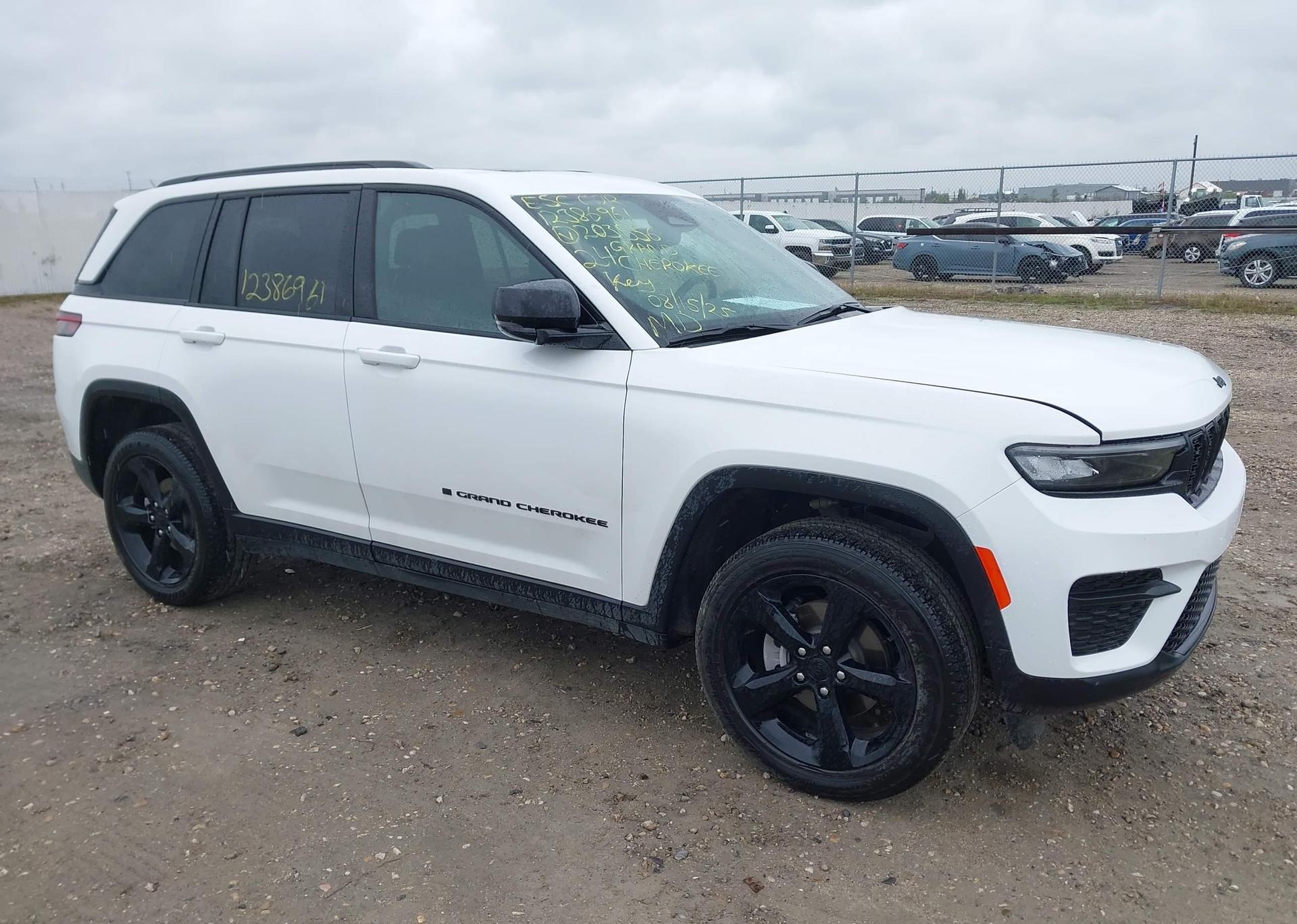 2024 JEEP GRAND CHEROKEE LAREDO