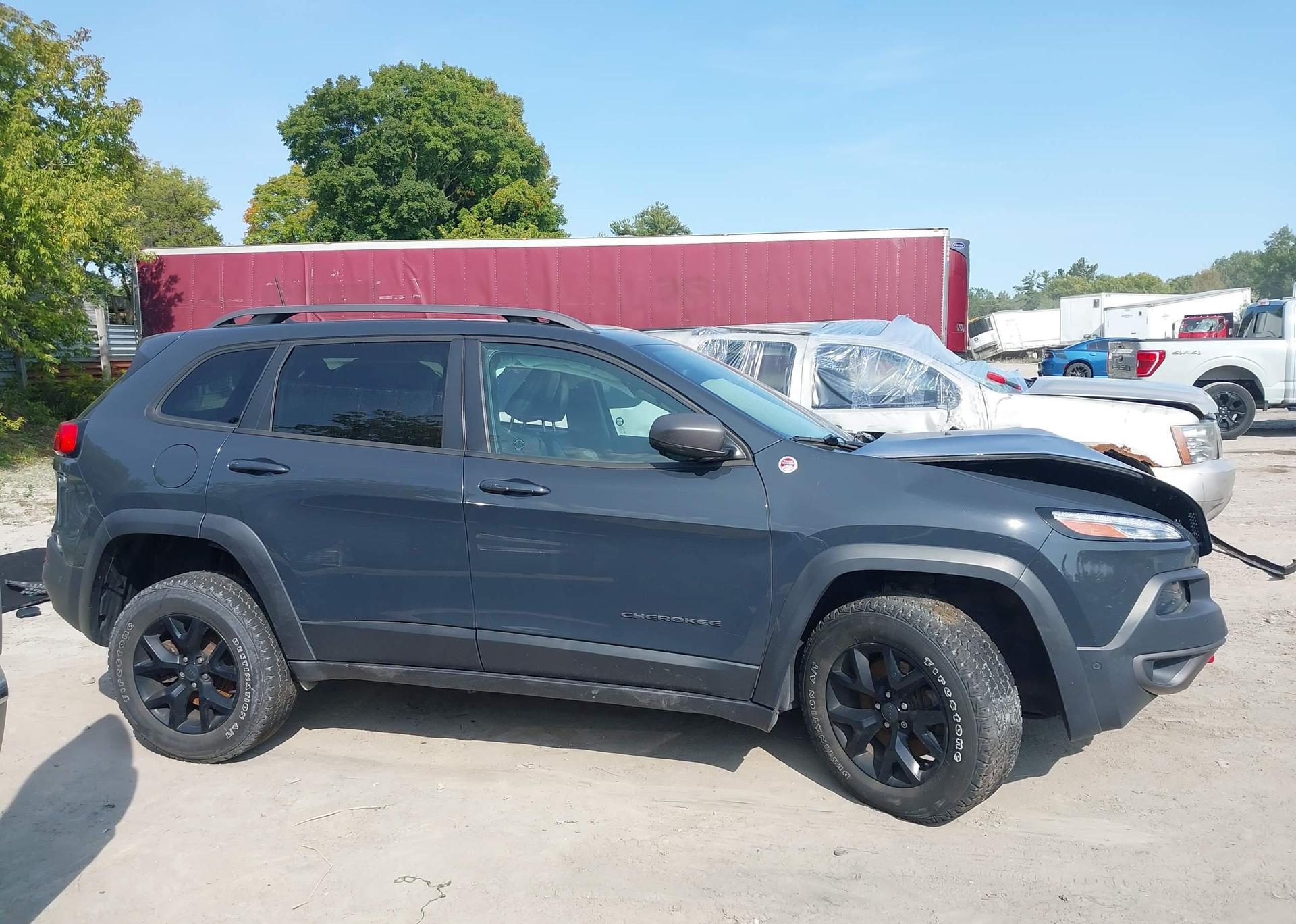 2017 JEEP CHEROKEE TRAILHAWK