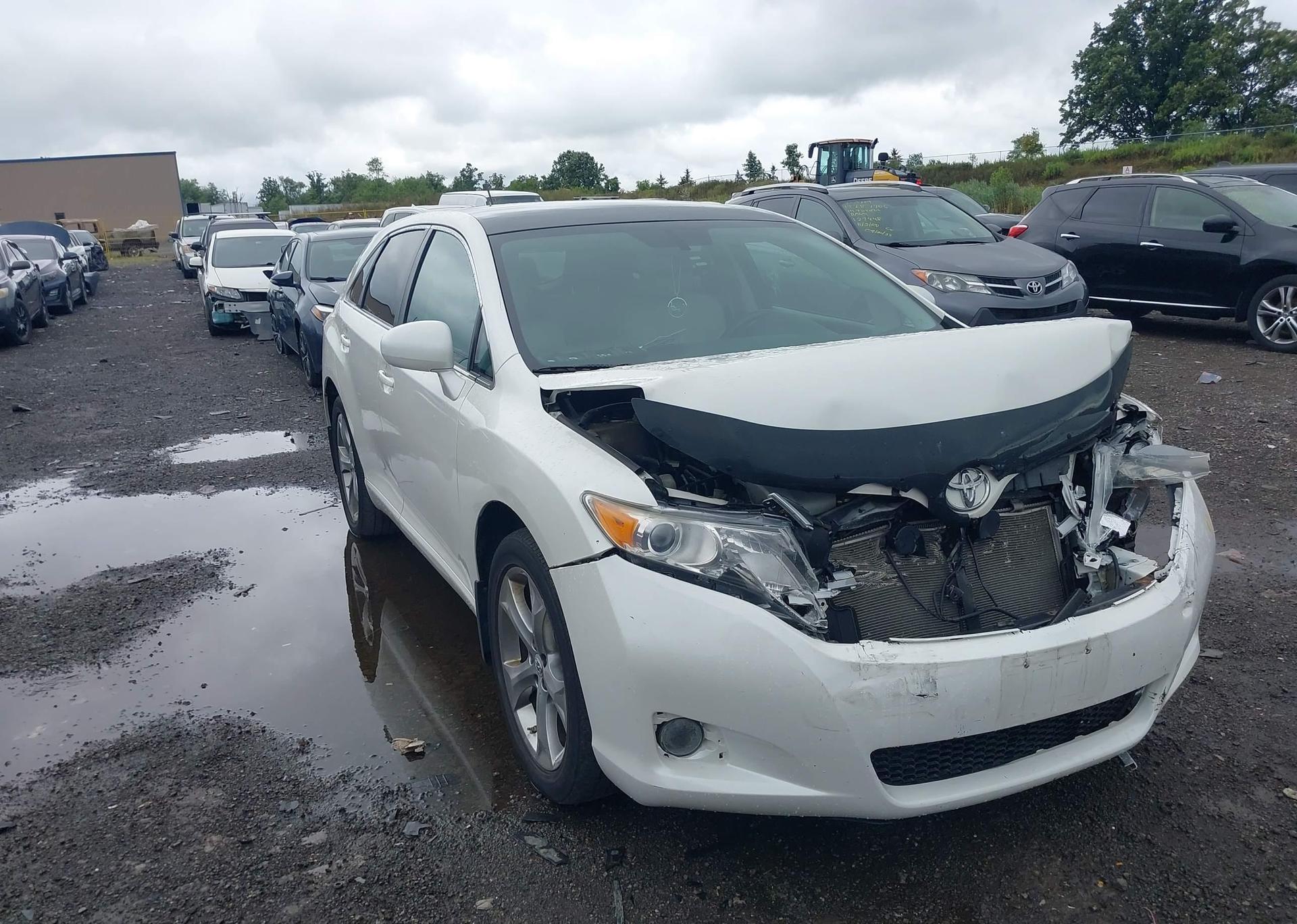 2011 TOYOTA VENZA BASE V6