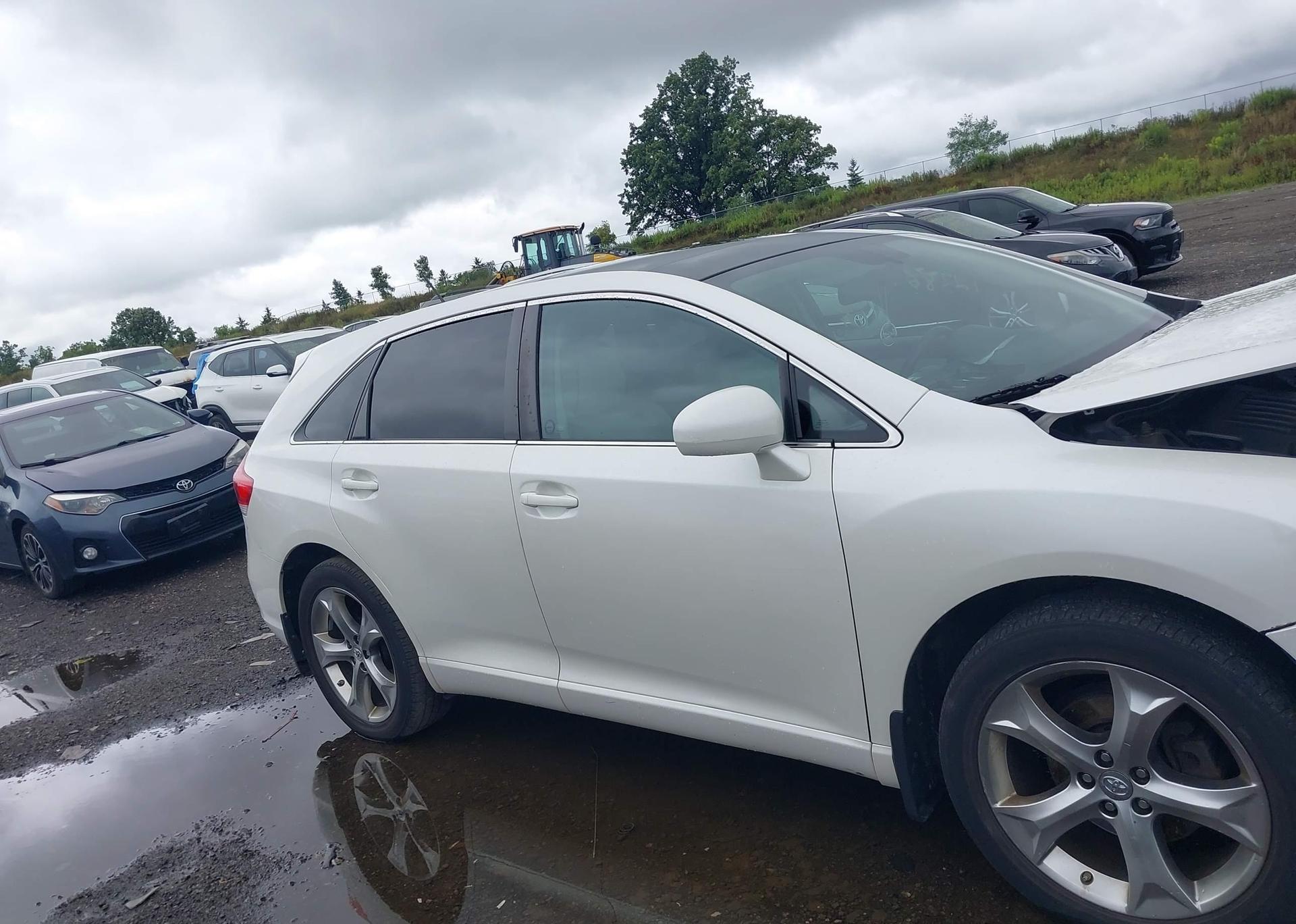 2011 TOYOTA VENZA BASE V6