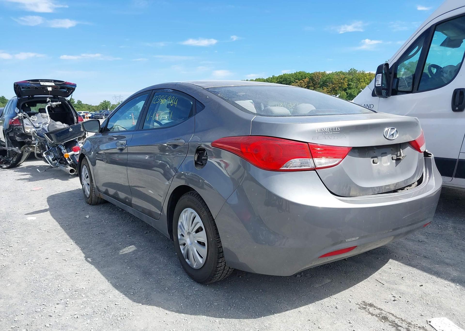 2011 HYUNDAI ELANTRA GLS