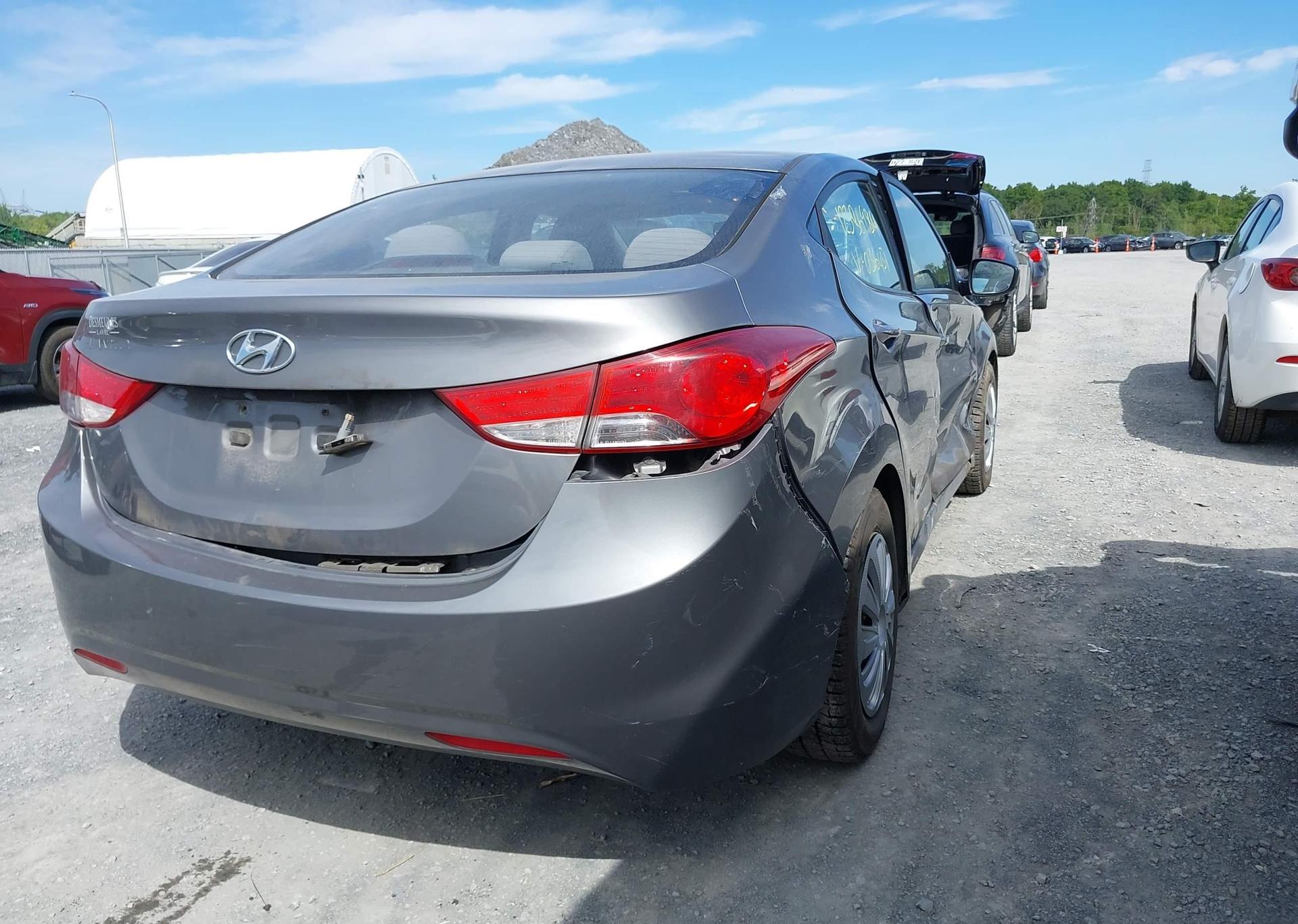 2011 HYUNDAI ELANTRA GLS