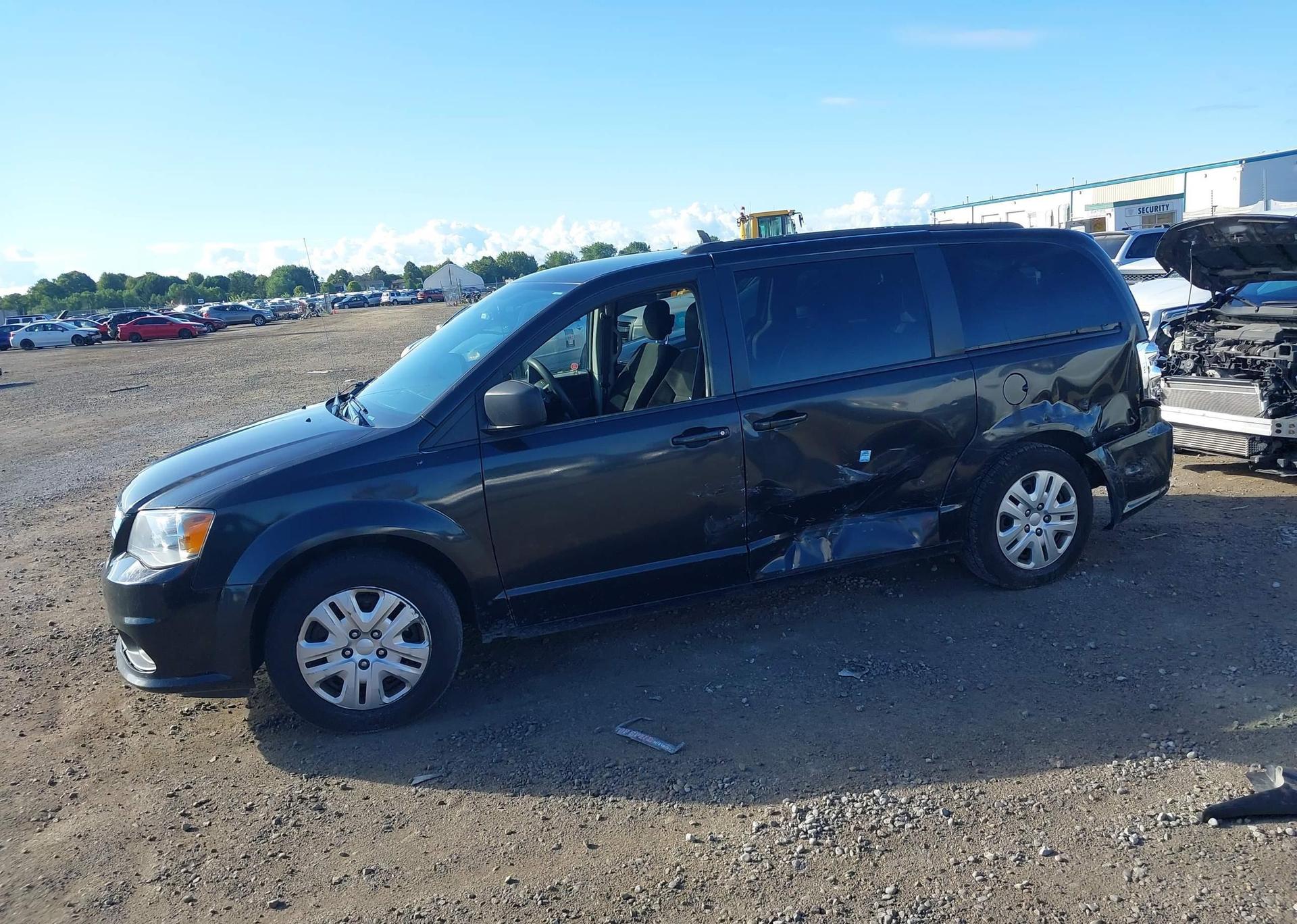 2018 DODGE GRAND CARAVAN SE