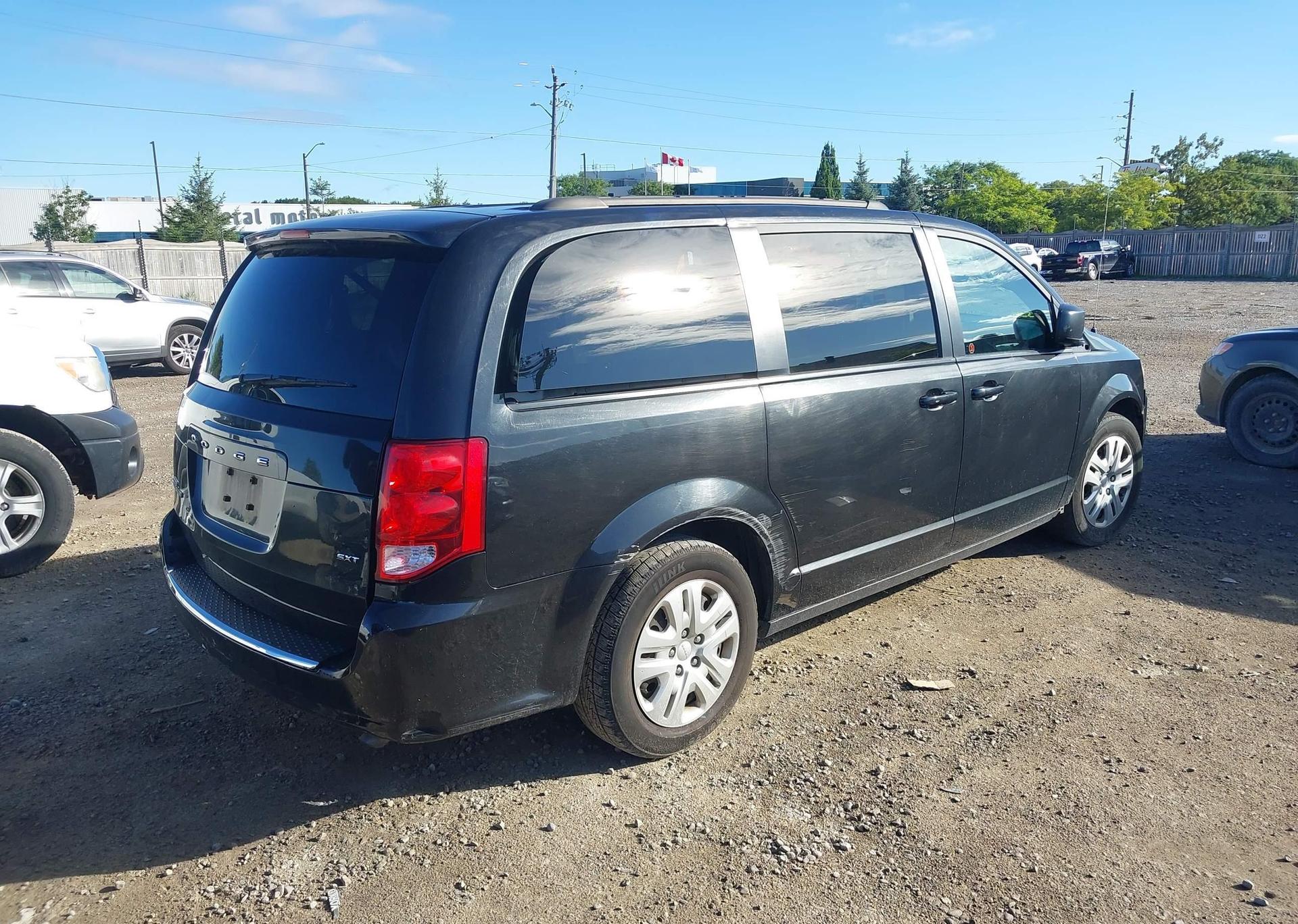 2018 DODGE GRAND CARAVAN SE