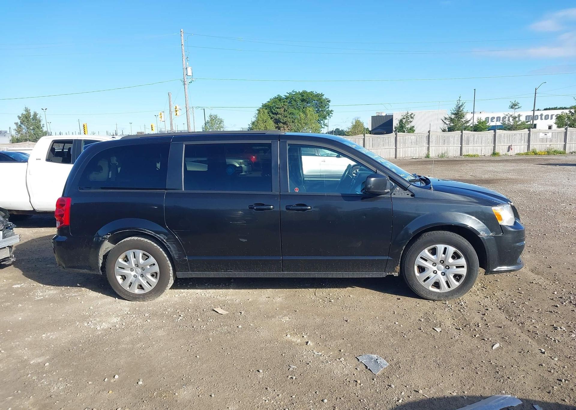 2018 DODGE GRAND CARAVAN SE