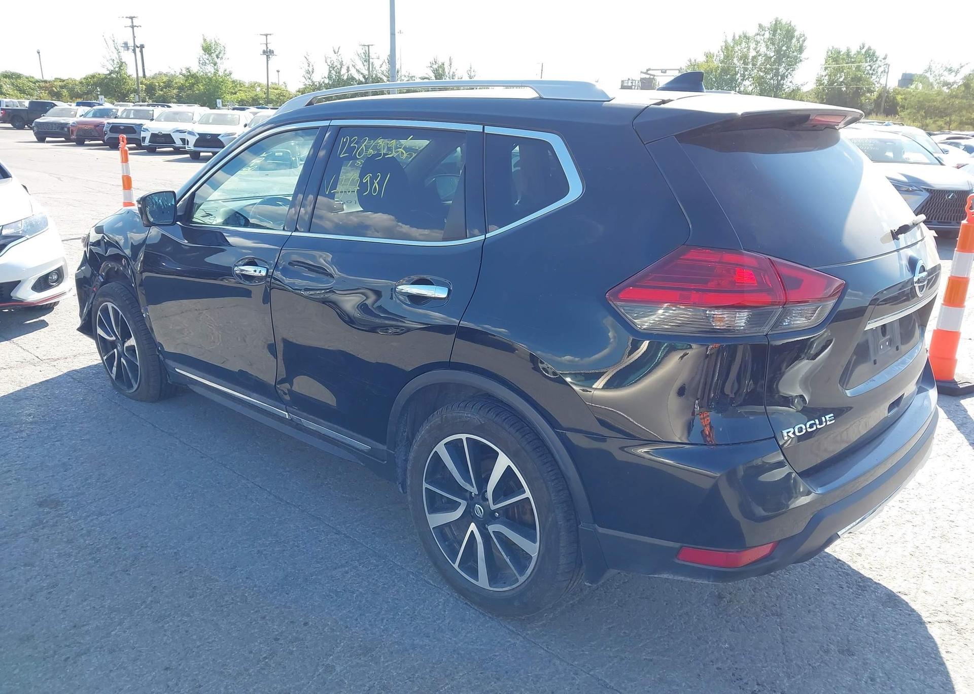 2017 NISSAN ROGUE SV