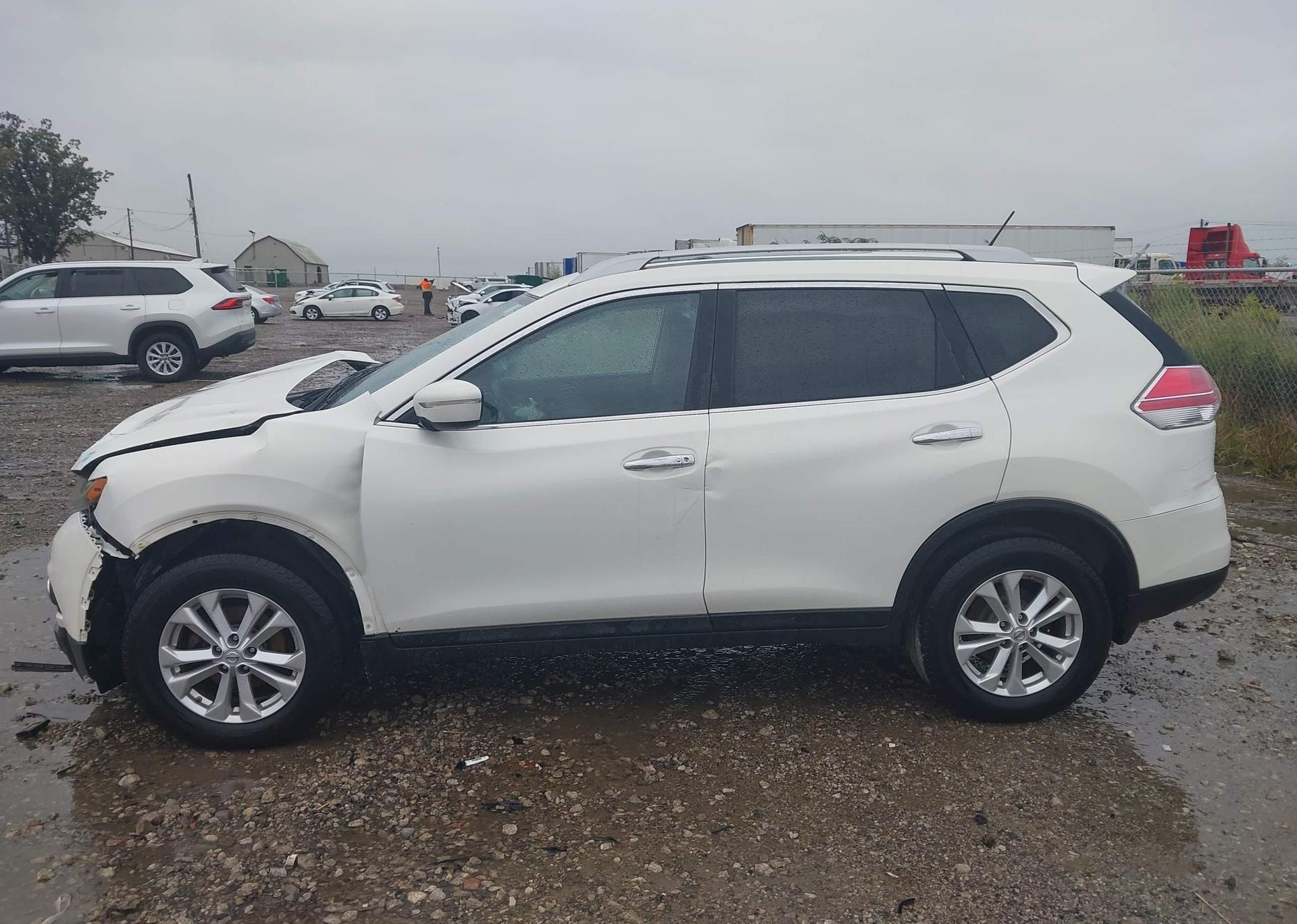 2014 NISSAN ROGUE S