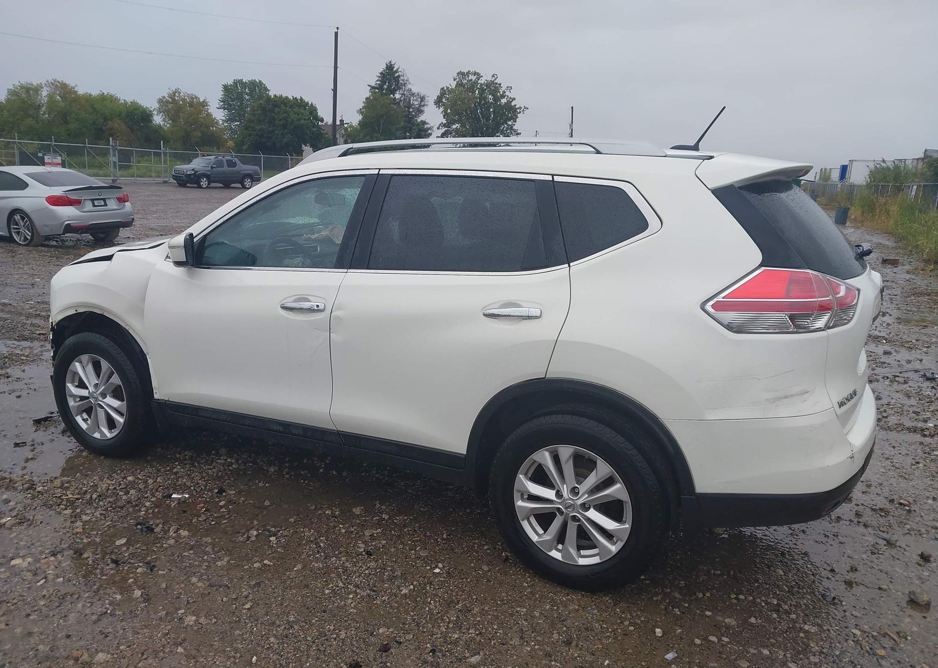 2014 NISSAN ROGUE S